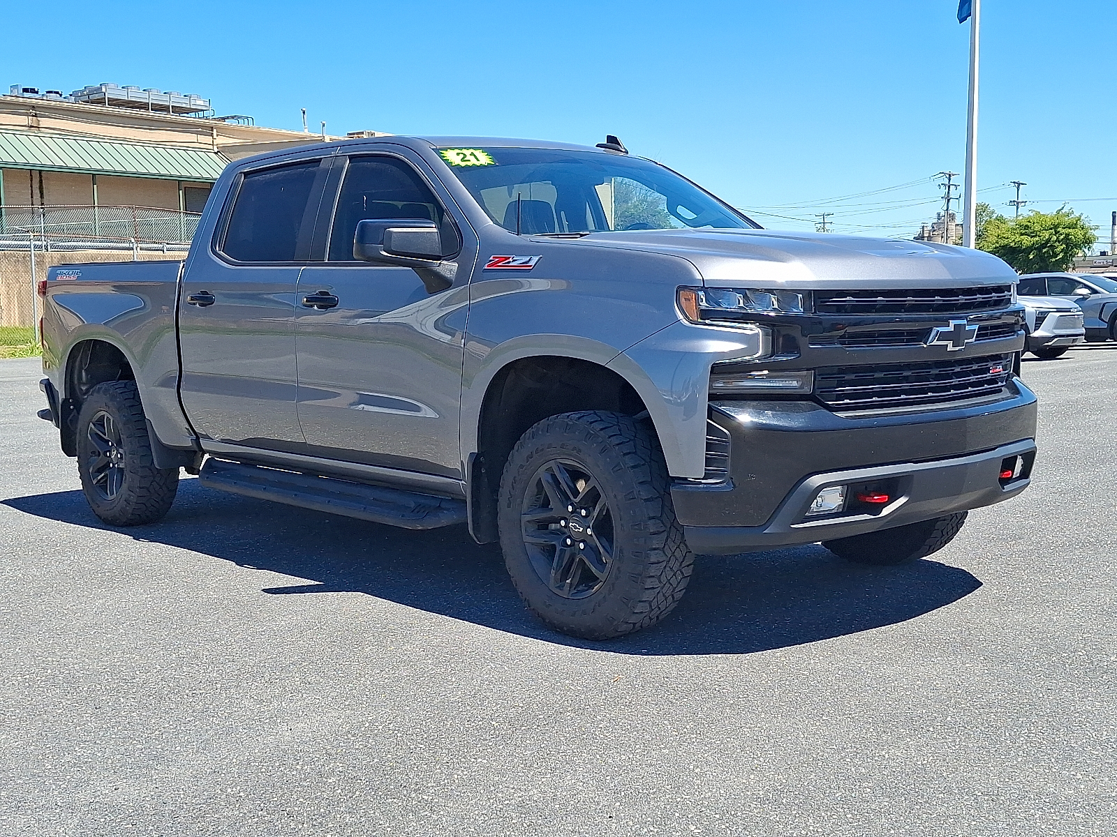 2021 Chevrolet Silverado 1500 4WD Crew Cab Short Bed LT Trail Boss - Satin Steel Metallic - G9K exterior view 6