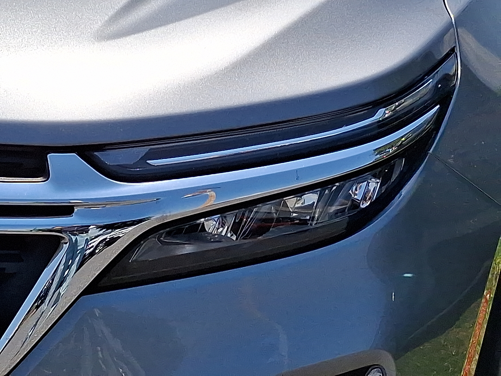 2024 Chevrolet Equinox AWD LT - Sterling Gray Metallic - GXD exterior view 7