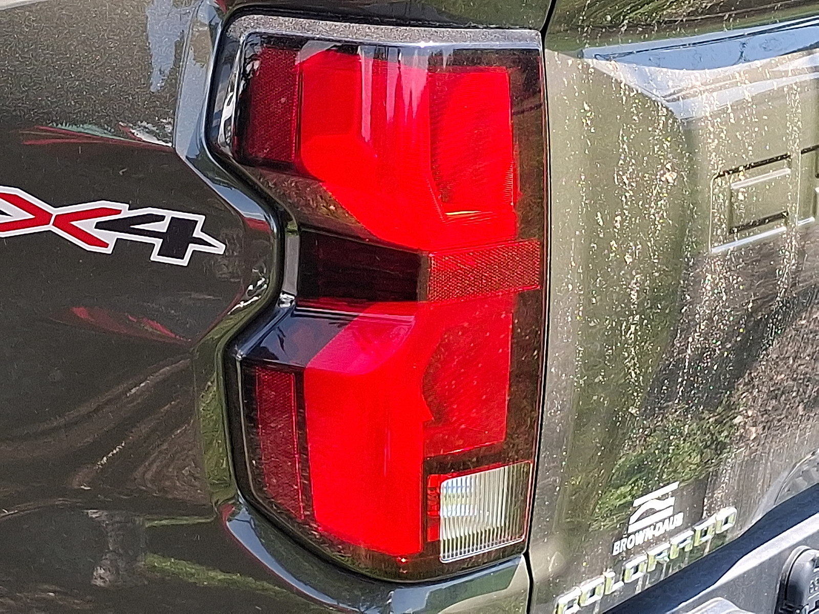 2023 Chevrolet Colorado 4WD Crew Cab Short Box LT - Harvest Bronze Metallic - GXN exterior view 8