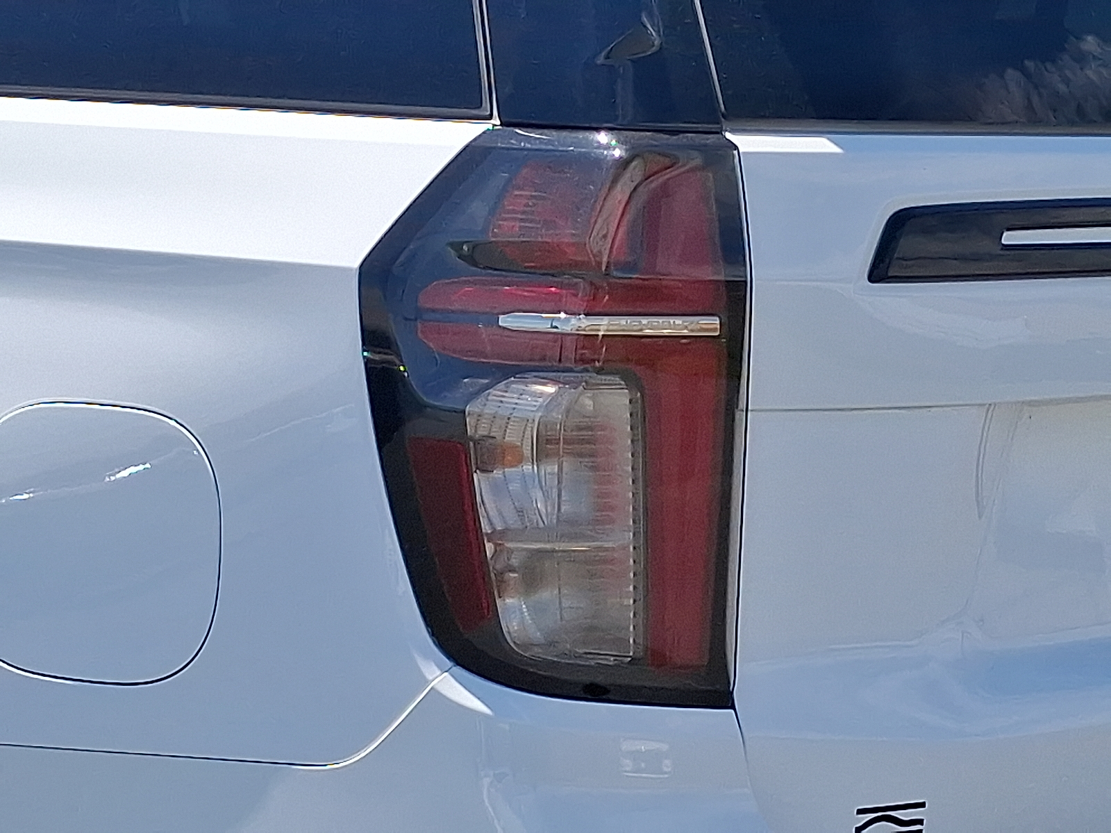 2023 Chevrolet Tahoe 4WD Z71 - Summit White - GAZ exterior view 13