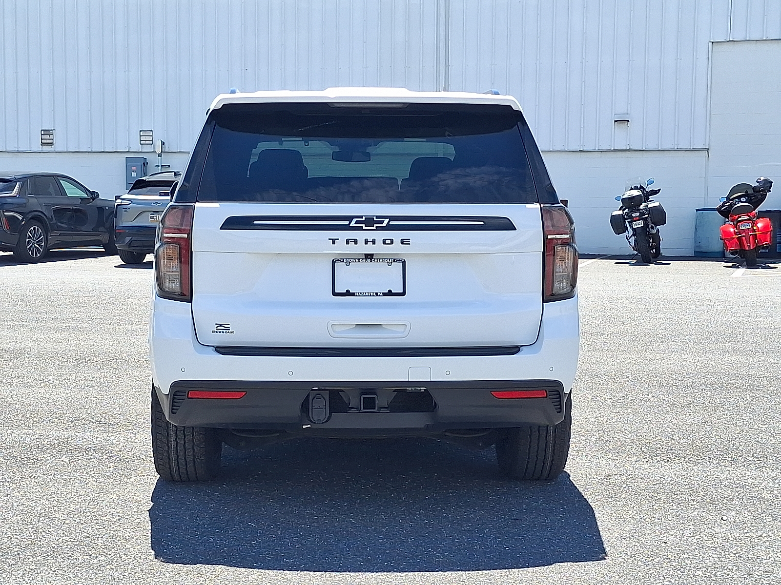 2023 Chevrolet Tahoe 4WD Z71 - Summit White - GAZ exterior view 8