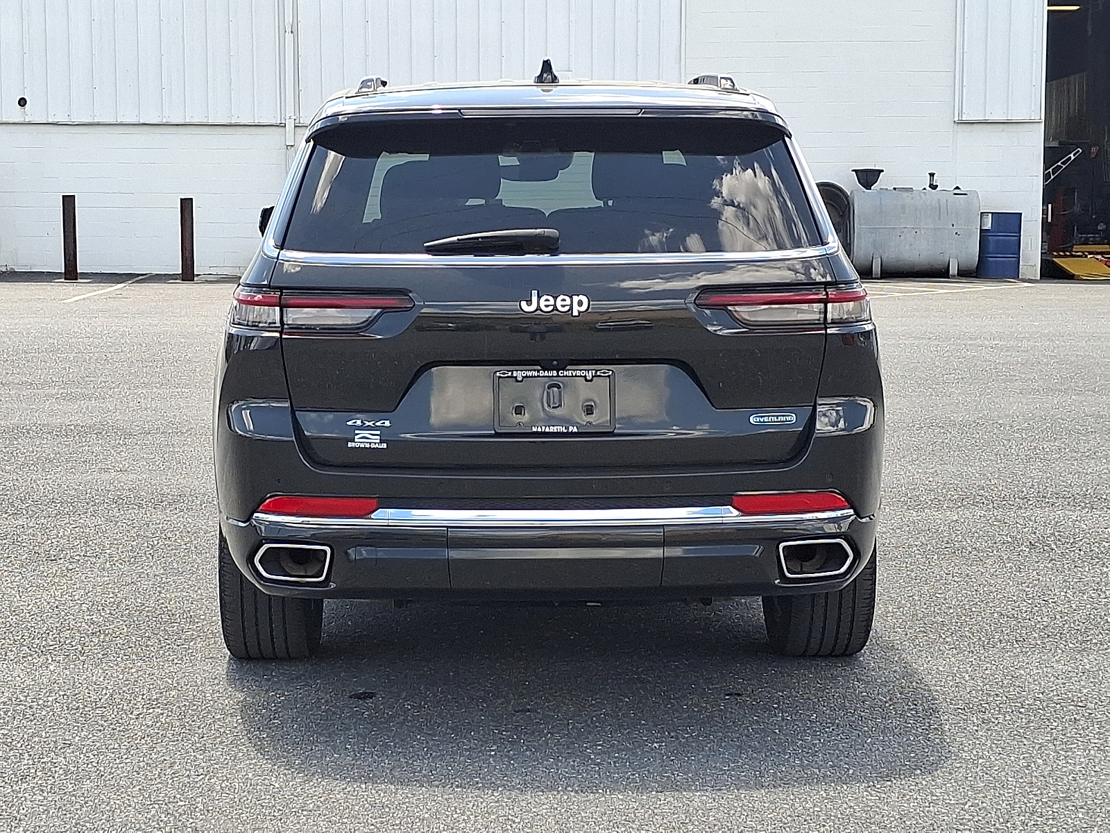 2023 Jeep Grand Cherokee L Overland 4x4 - Rocky Mountain Pearlcoat - PFJ exterior view 8