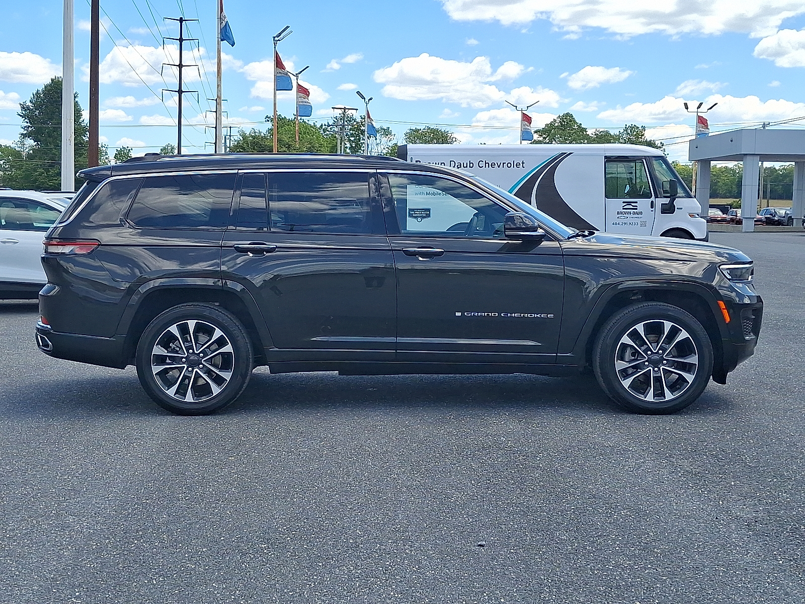2023 Jeep Grand Cherokee L Overland 4x4 - Rocky Mountain Pearlcoat - PFJ exterior view 10