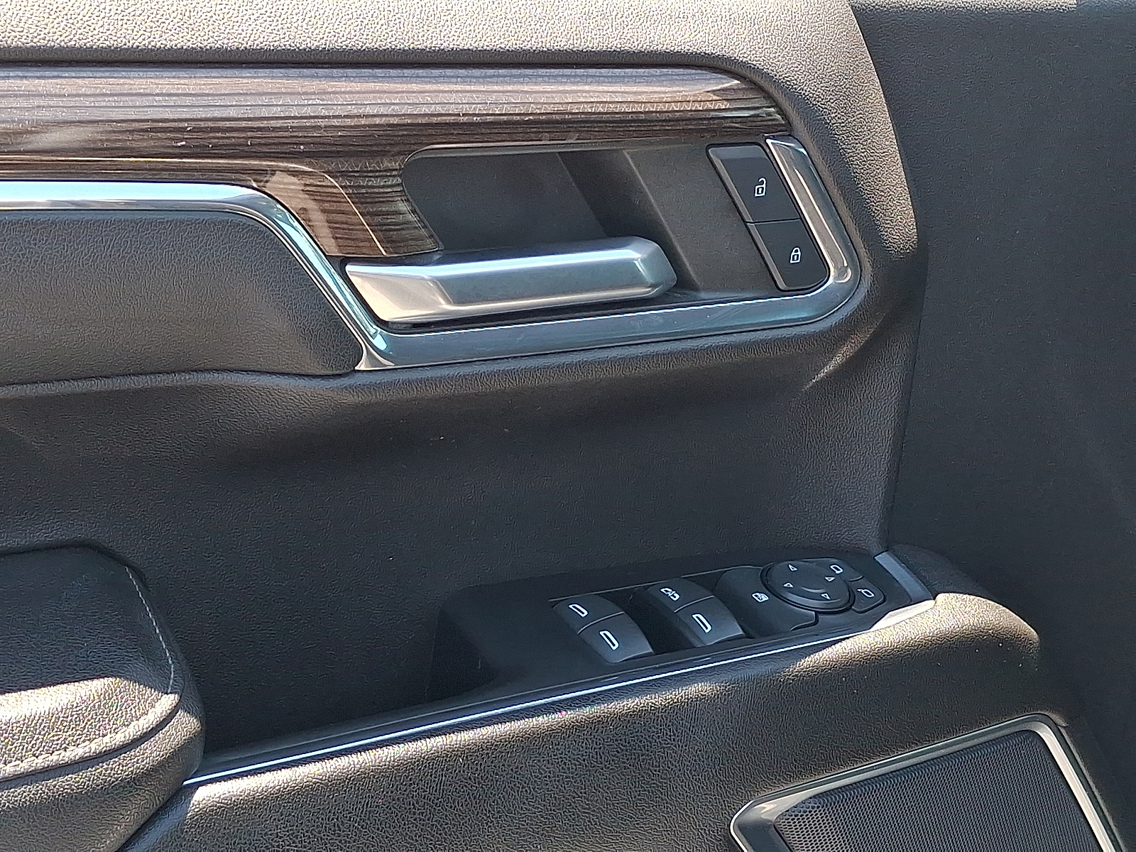 2023 Chevrolet Silverado 1500 4WD Crew Cab Short Bed LT with 2FL - Sterling Gray Metallic - GXD exterior view 16