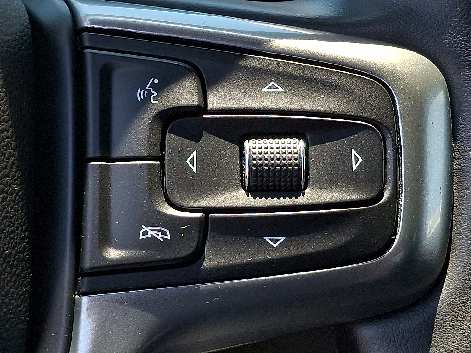 2023 Chevrolet Silverado 1500 4WD Crew Cab Short Bed LT with 2FL - Sterling Gray Metallic - GXD exterior view 20