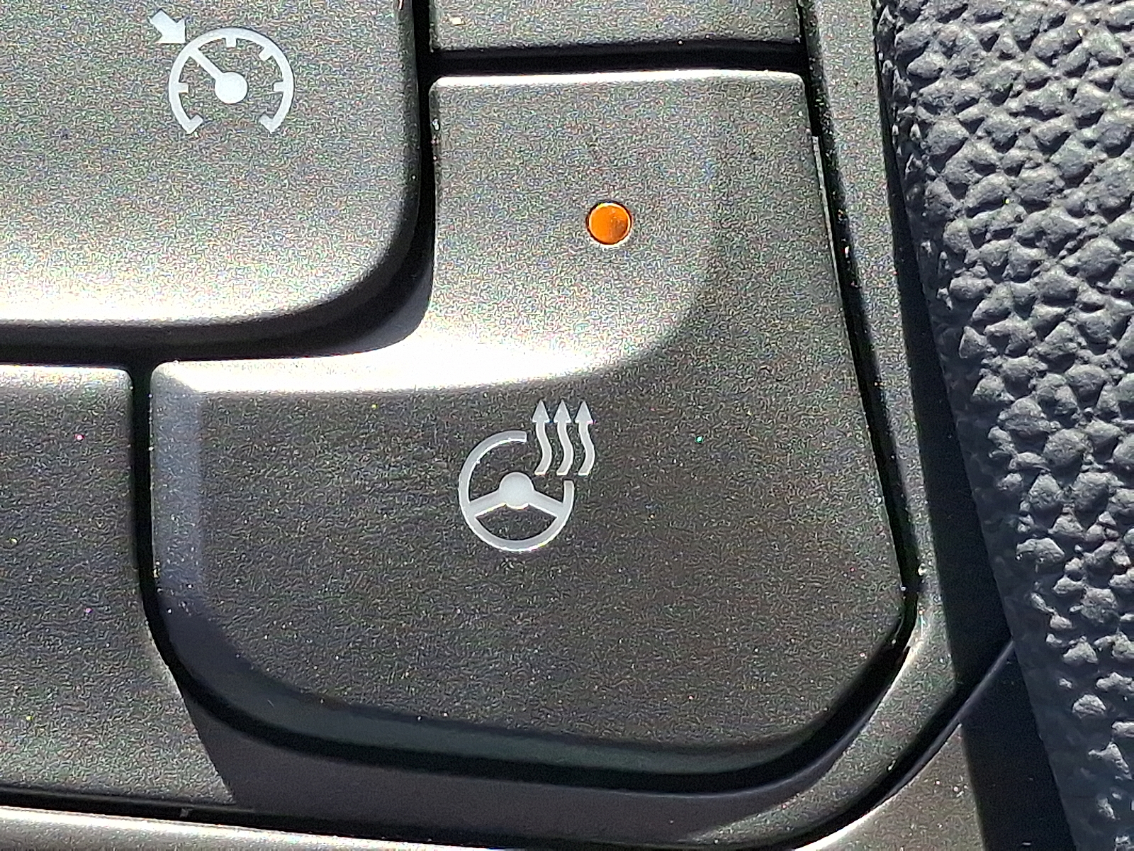 2023 Buick Envision Essence AWD - Cinnabar Metallic - GEJ exterior view 2