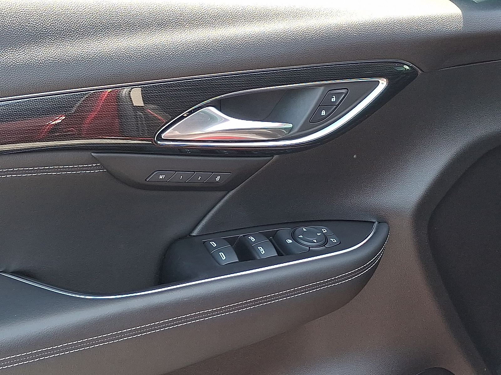 2023 Buick Envision Essence AWD - Cinnabar Metallic - GEJ exterior view 15