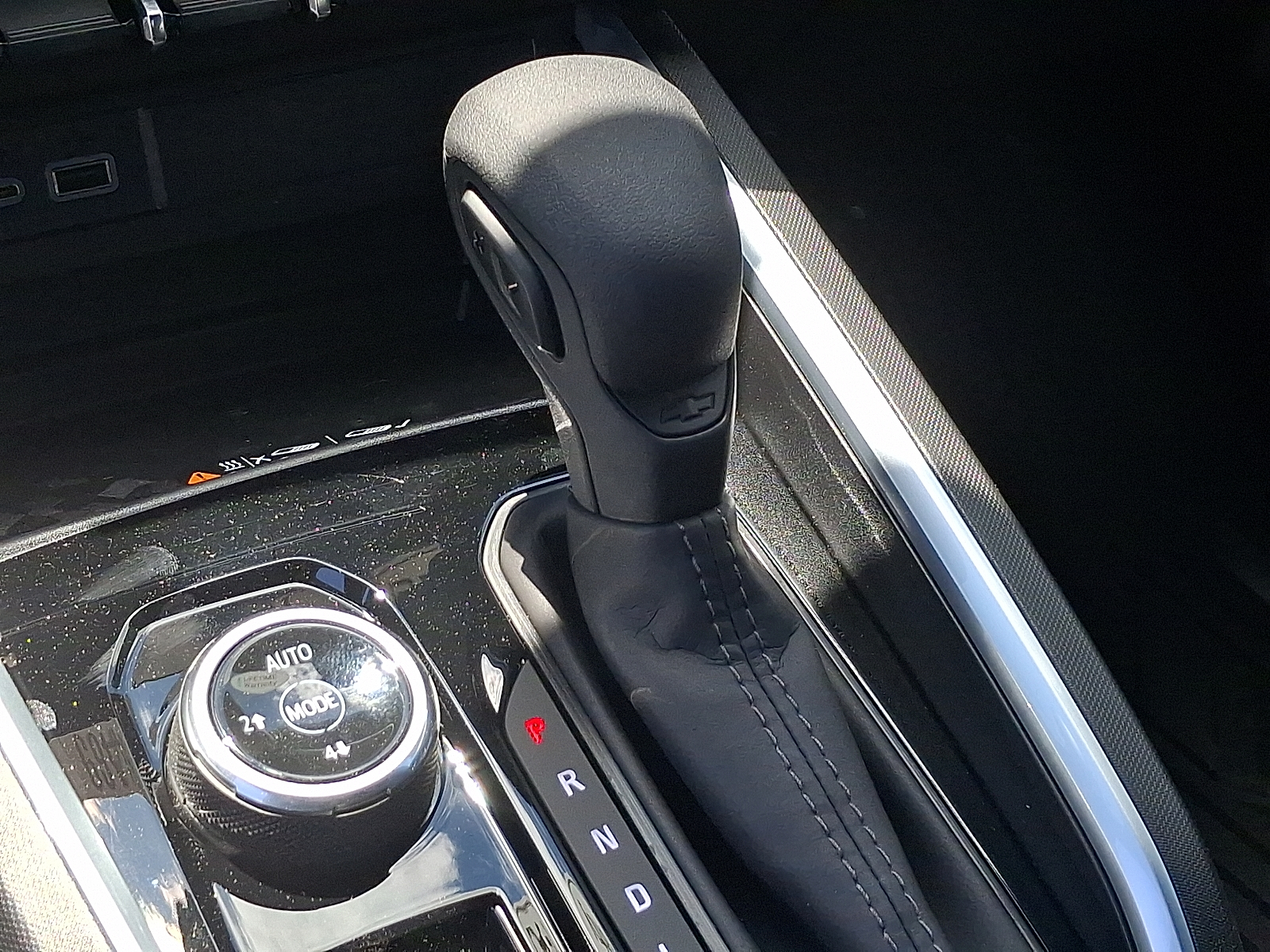 2026 Chevrolet Colorado Trail Boss, 4WD - Sterling Gray Metallic - GXD exterior view 15