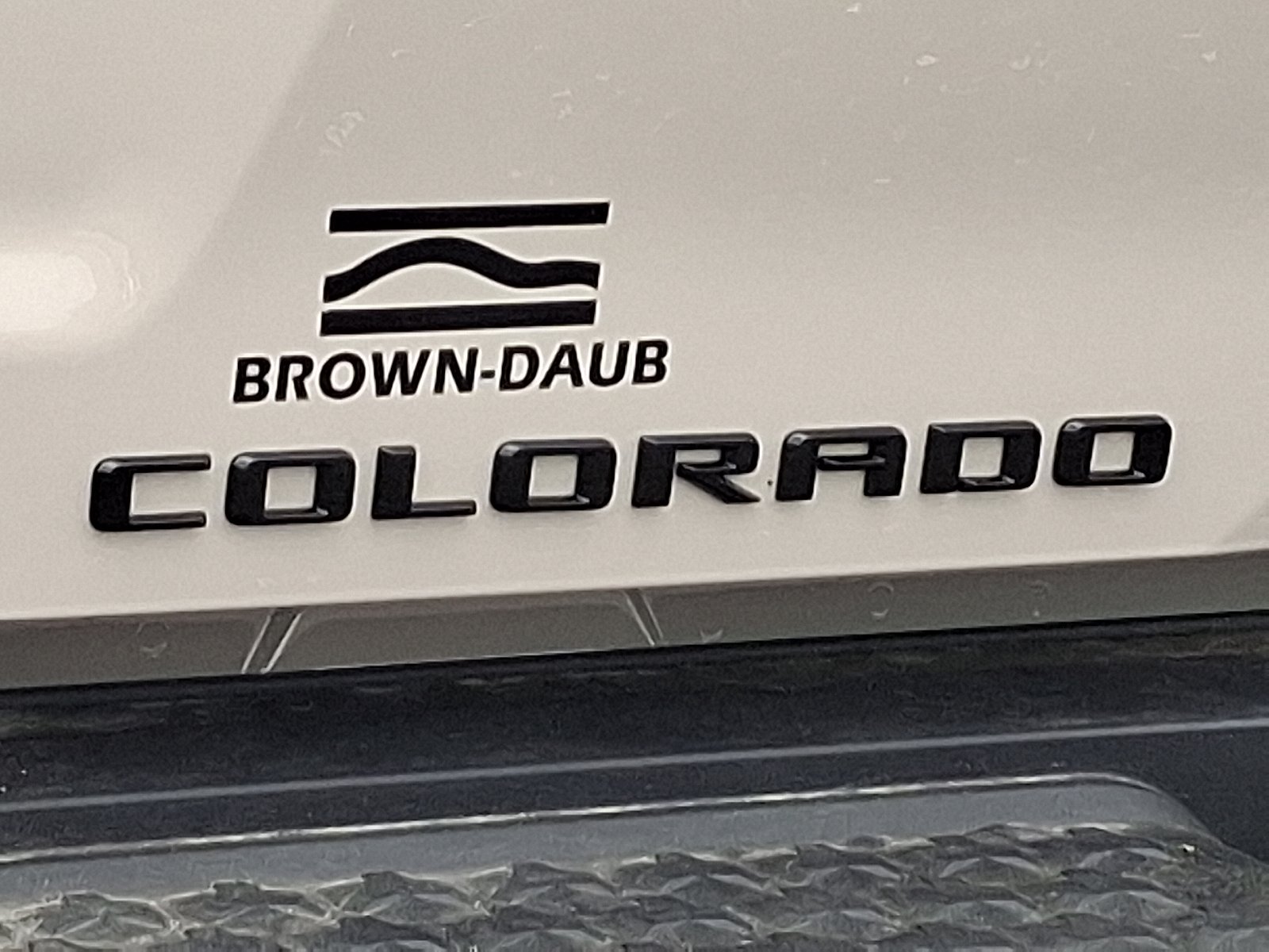 2026 Chevrolet Colorado Trail Boss, 4WD - White Sands - G42 exterior view 18