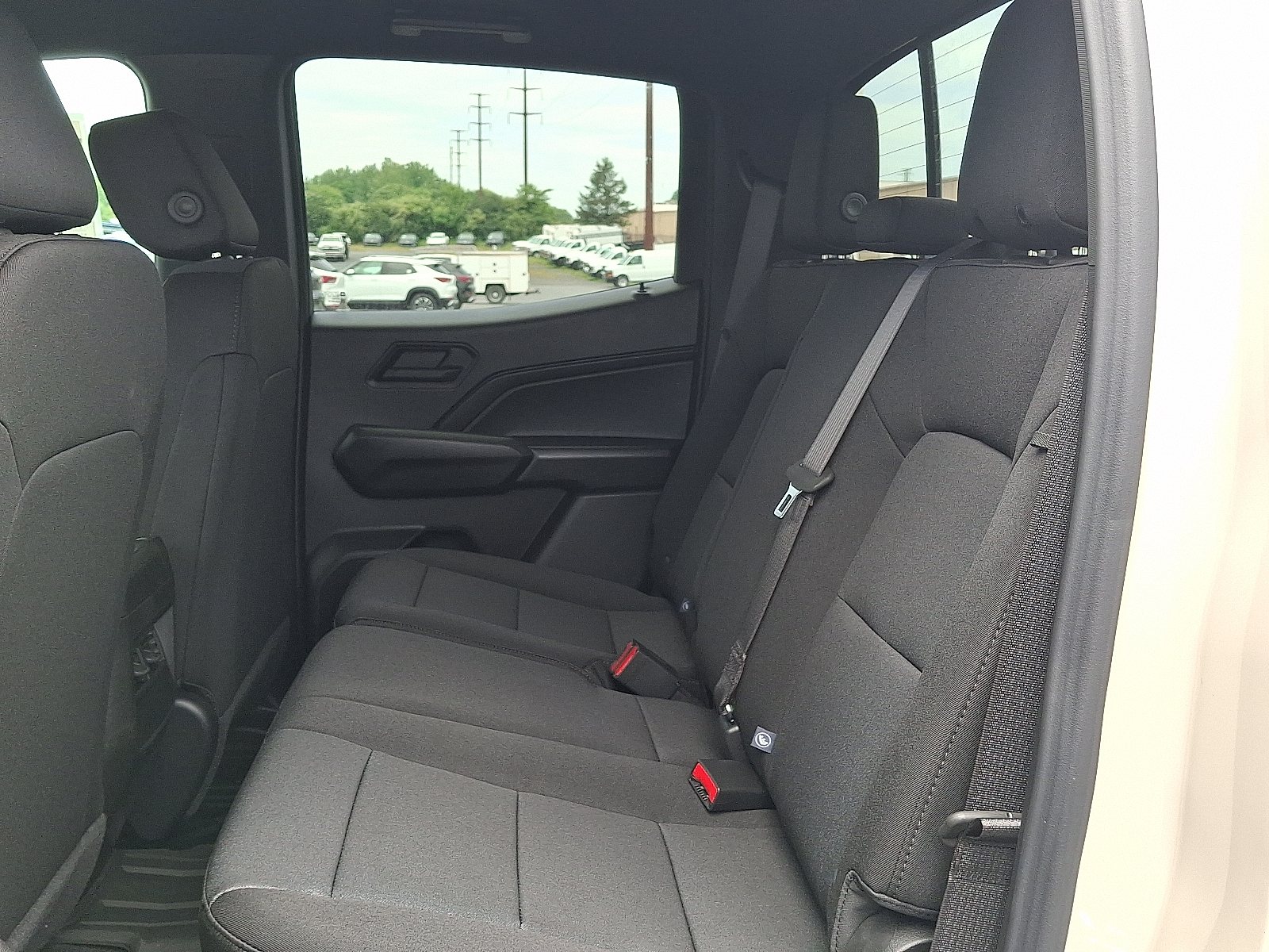 2026 Chevrolet Colorado Trail Boss, 4WD - White Sands - G42 exterior view 6
