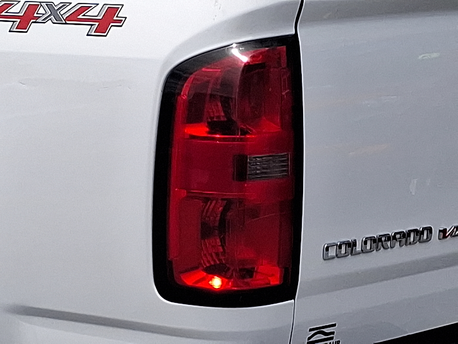 2020 Chevrolet Colorado 4WD Crew Cab Long Box WT - Summit White - GAZ exterior view 10