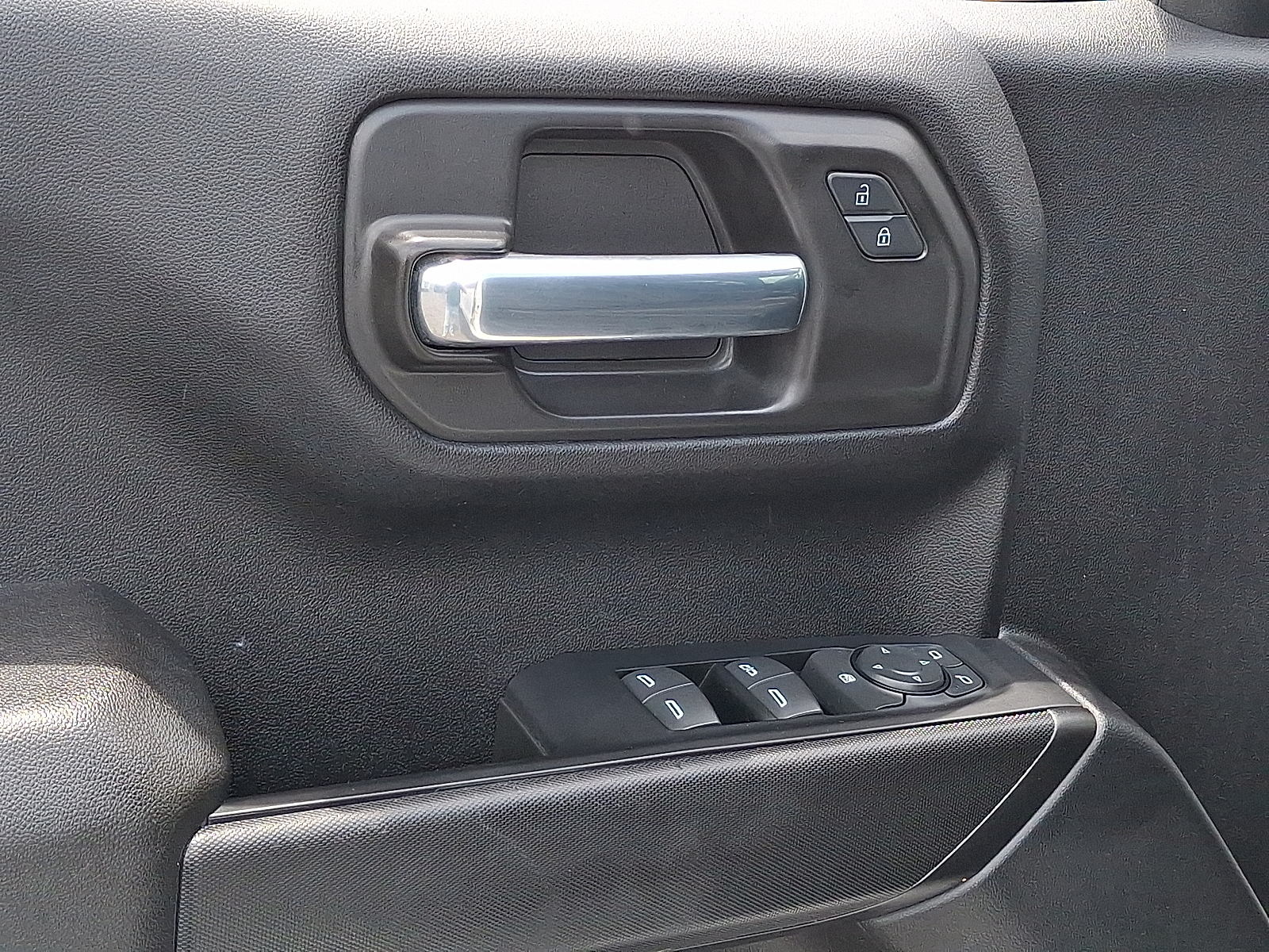 2022 Chevrolet Silverado 1500 4WD Crew Cab Short Bed Custom - Summit White - GAZ exterior view 13