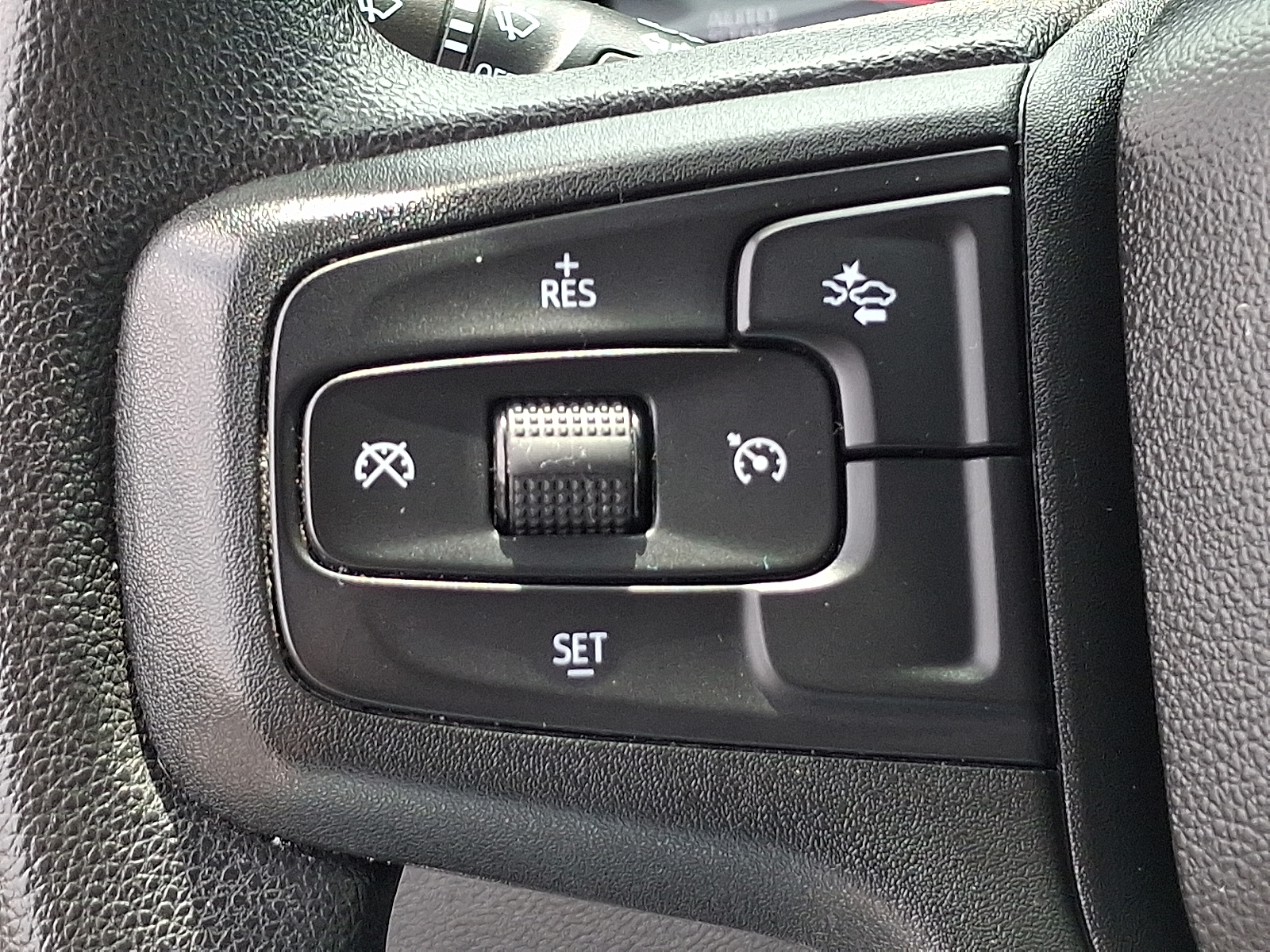 2022 Chevrolet Silverado 1500 4WD Crew Cab Short Bed Custom - Summit White - GAZ exterior view 16