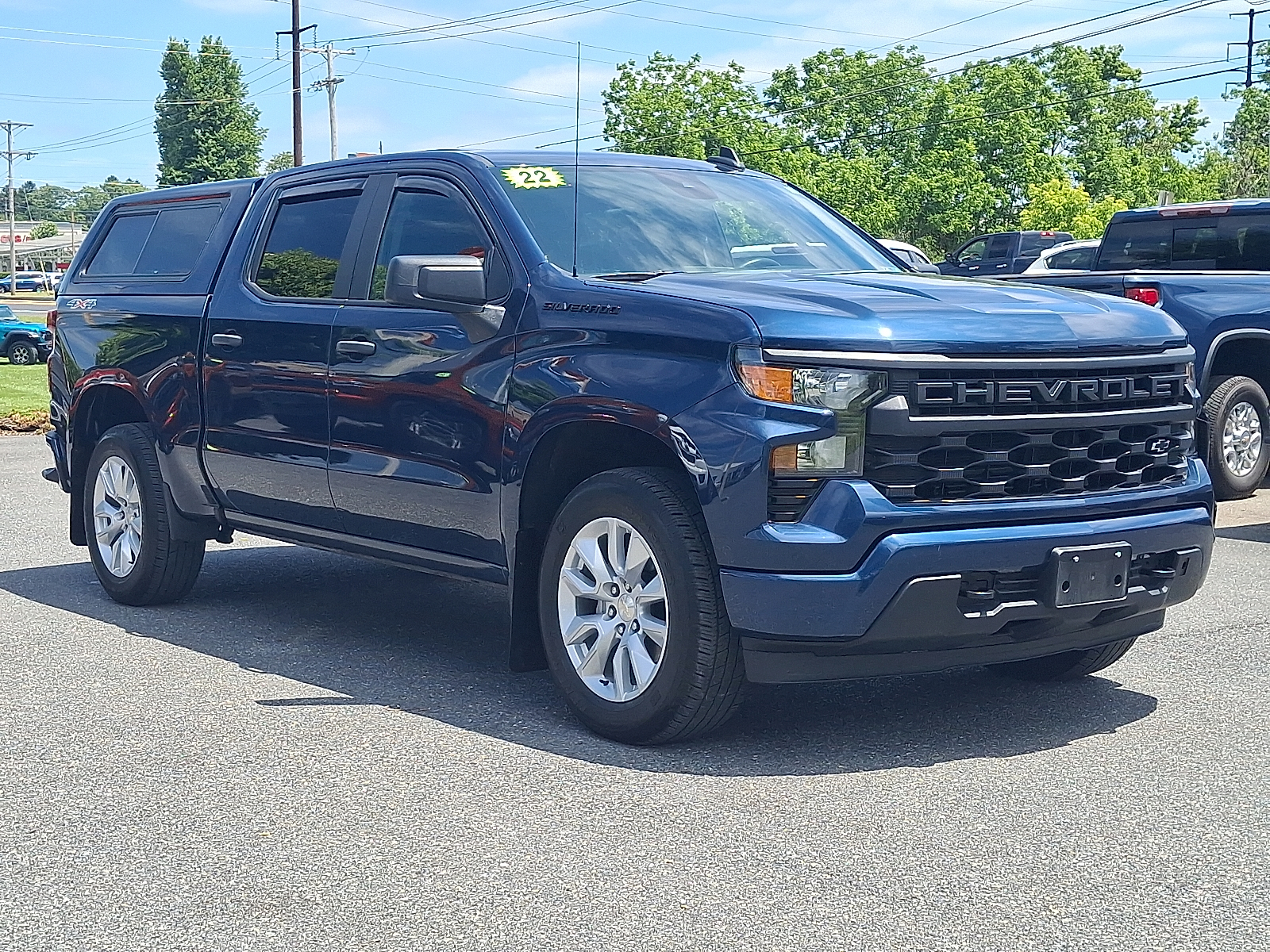 2022 Chevrolet Silverado 1500 4WD Crew Cab Short Bed Custom - Northsky Blue Metallic - GA0 exterior view 3