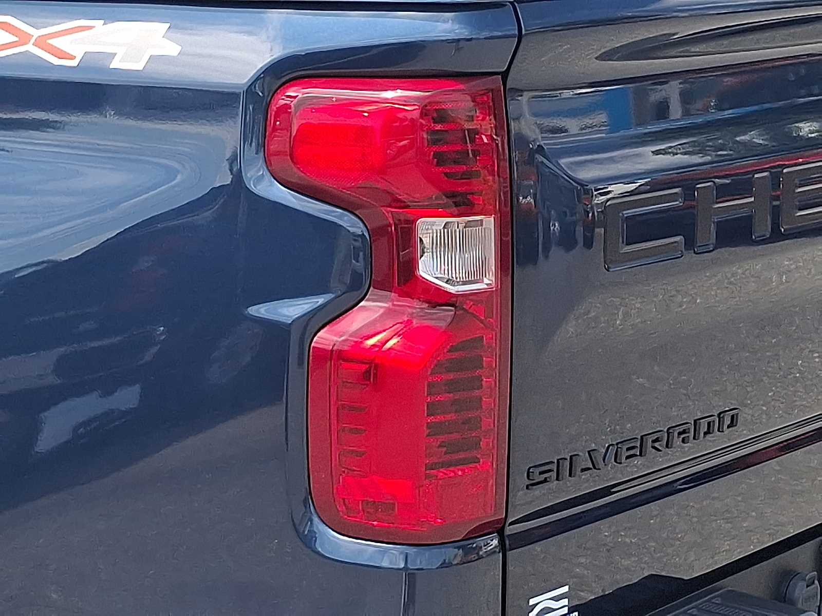 2022 Chevrolet Silverado 1500 4WD Crew Cab Short Bed Custom - Northsky Blue Metallic - GA0 exterior view 10
