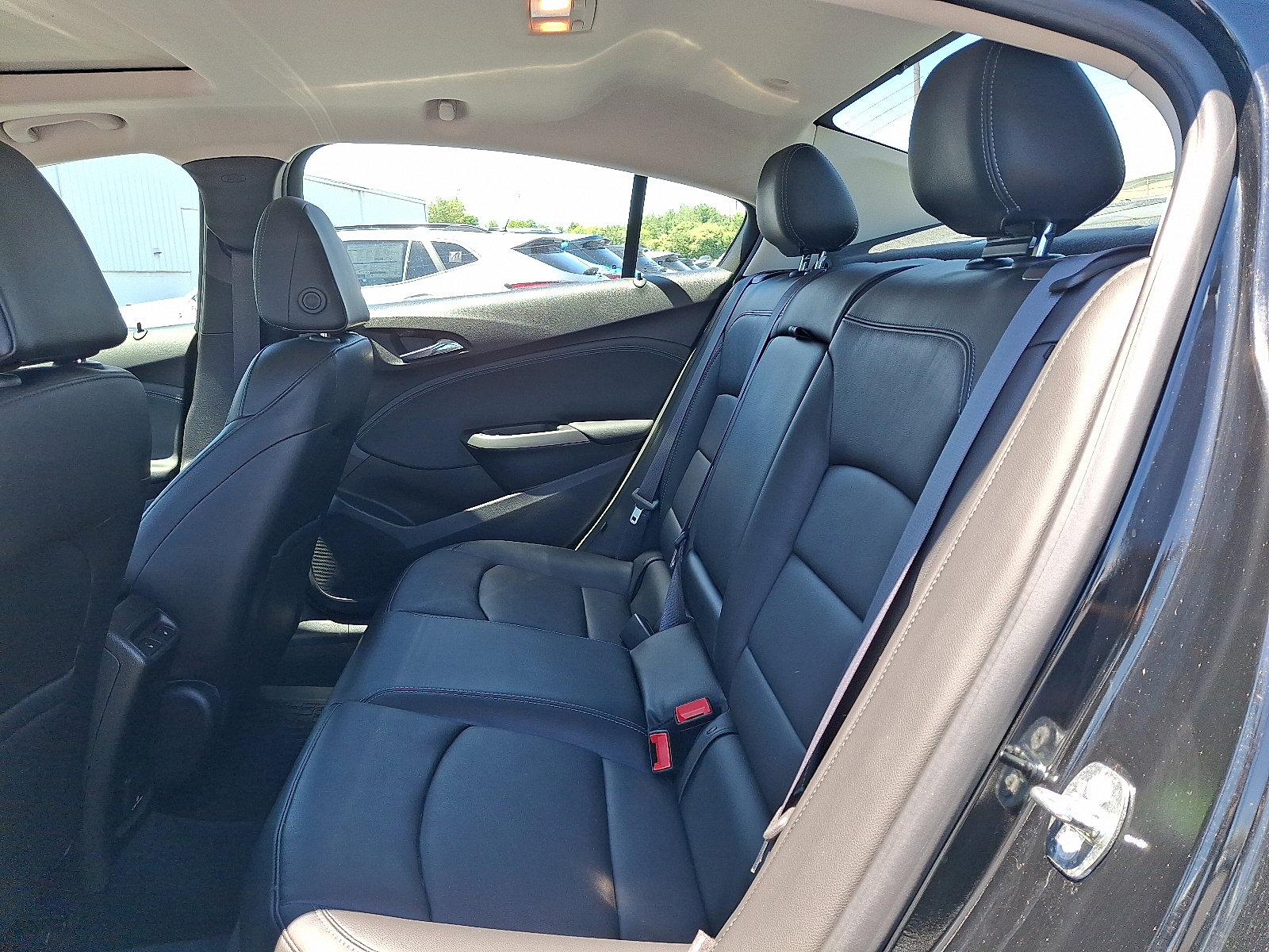 2017 Chevrolet Cruze Premier Auto - Mosaic Black Metallic - GB8 exterior view 14