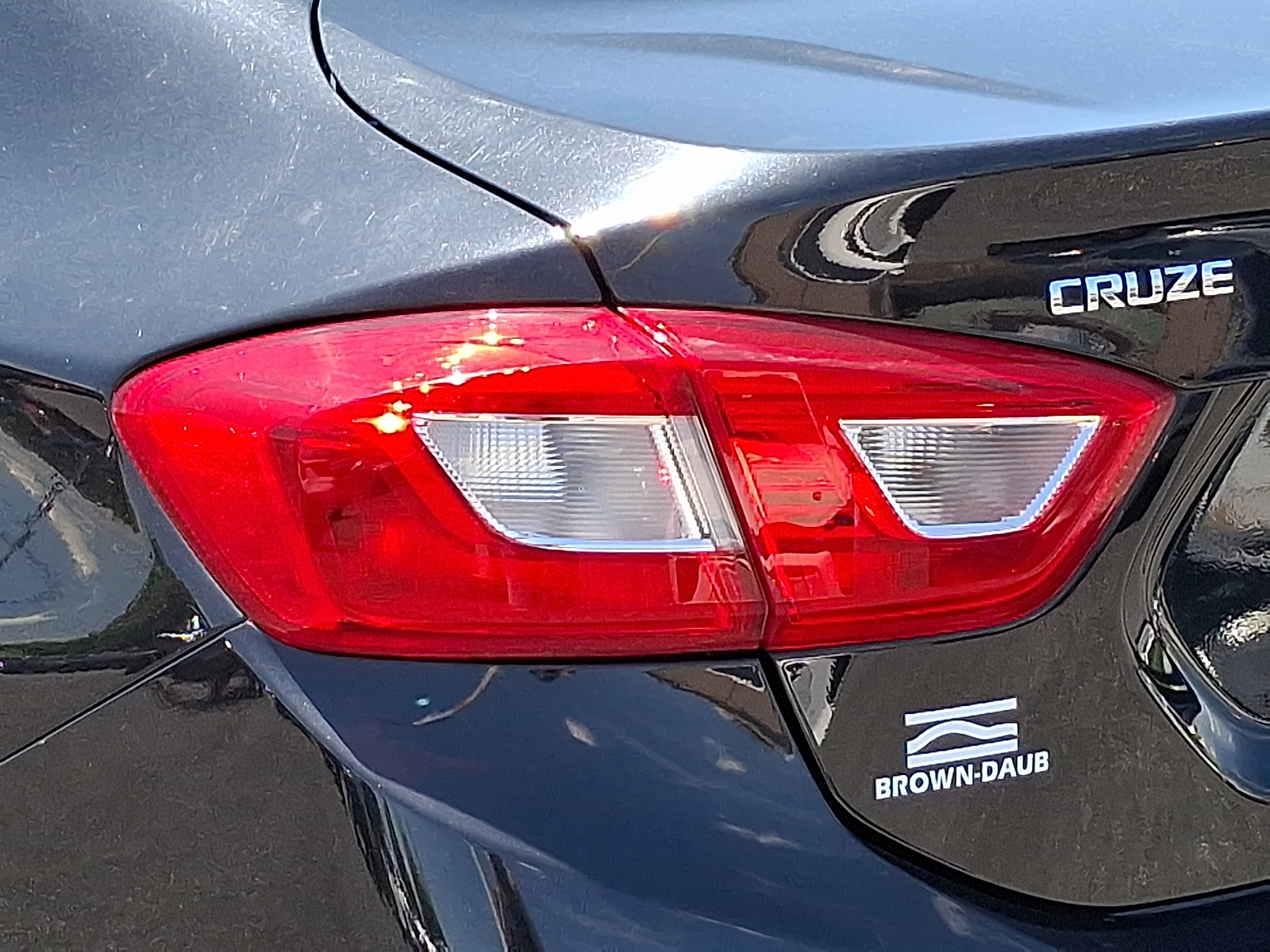 2017 Chevrolet Cruze Premier Auto - Mosaic Black Metallic - GB8 exterior view 13