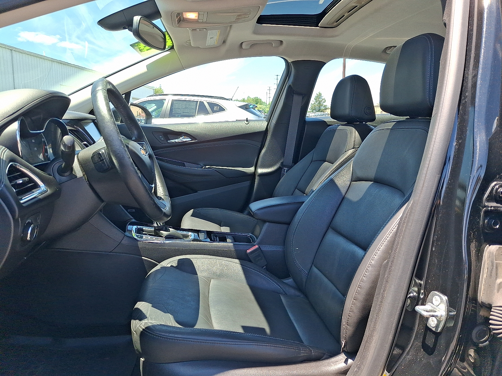 2017 Chevrolet Cruze Premier Auto - Mosaic Black Metallic - GB8 exterior view 17