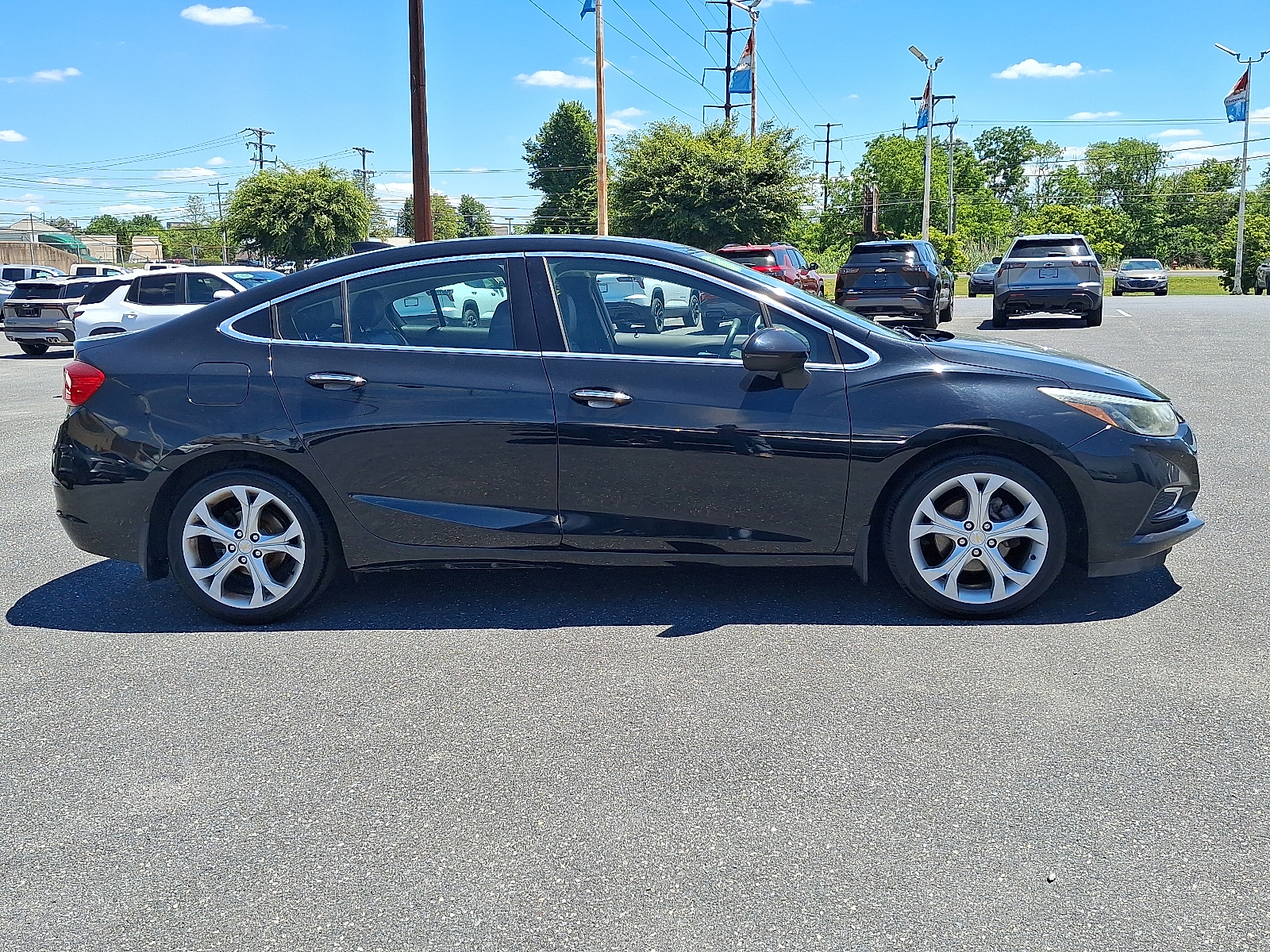2017 Chevrolet Cruze Premier Auto - Mosaic Black Metallic - GB8 exterior view 10