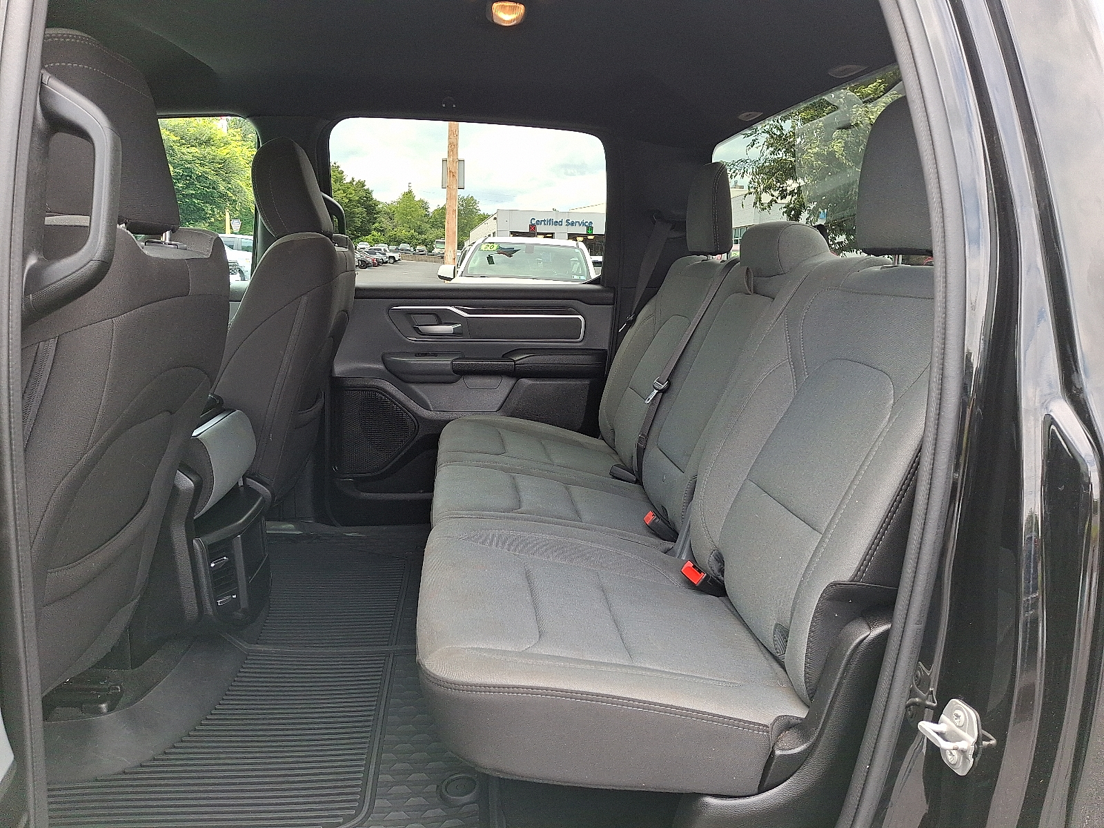 2022 Ram 1500 Big Horn Crew Cab 4x4 5'7