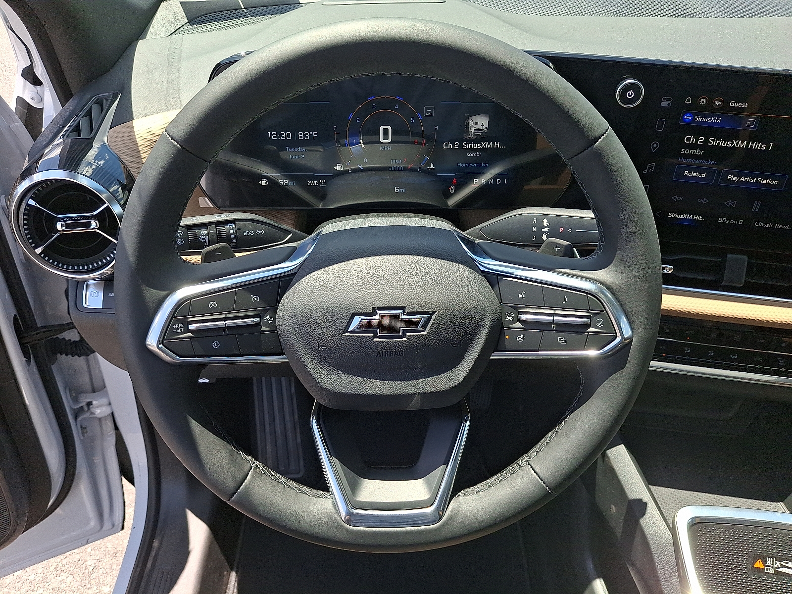 2026 Chevrolet Equinox AWD ACTIV - Polar White Tricoat - G4J exterior view 14