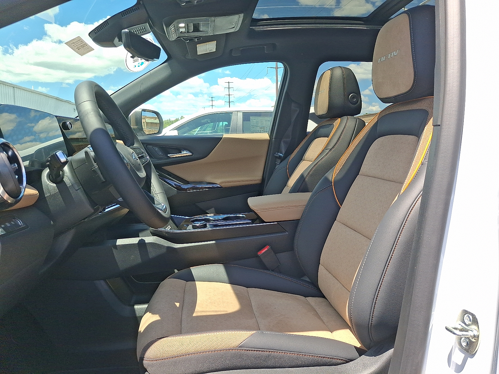 2026 Chevrolet Equinox AWD ACTIV - Polar White Tricoat - G4J exterior view 12