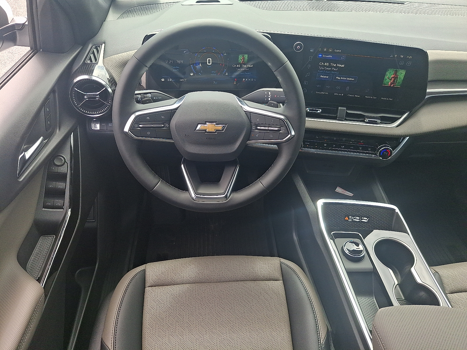 2026 Chevrolet Equinox AWD LT - Summit White - GAZ exterior view 10