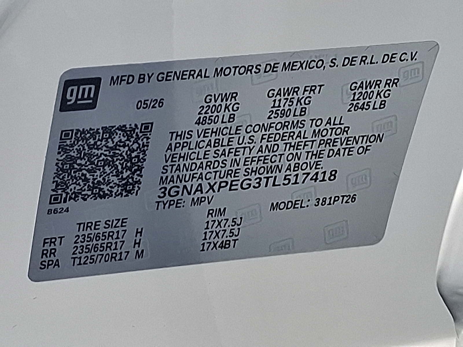 2026 Chevrolet Equinox AWD LT - Summit White - GAZ exterior view 18