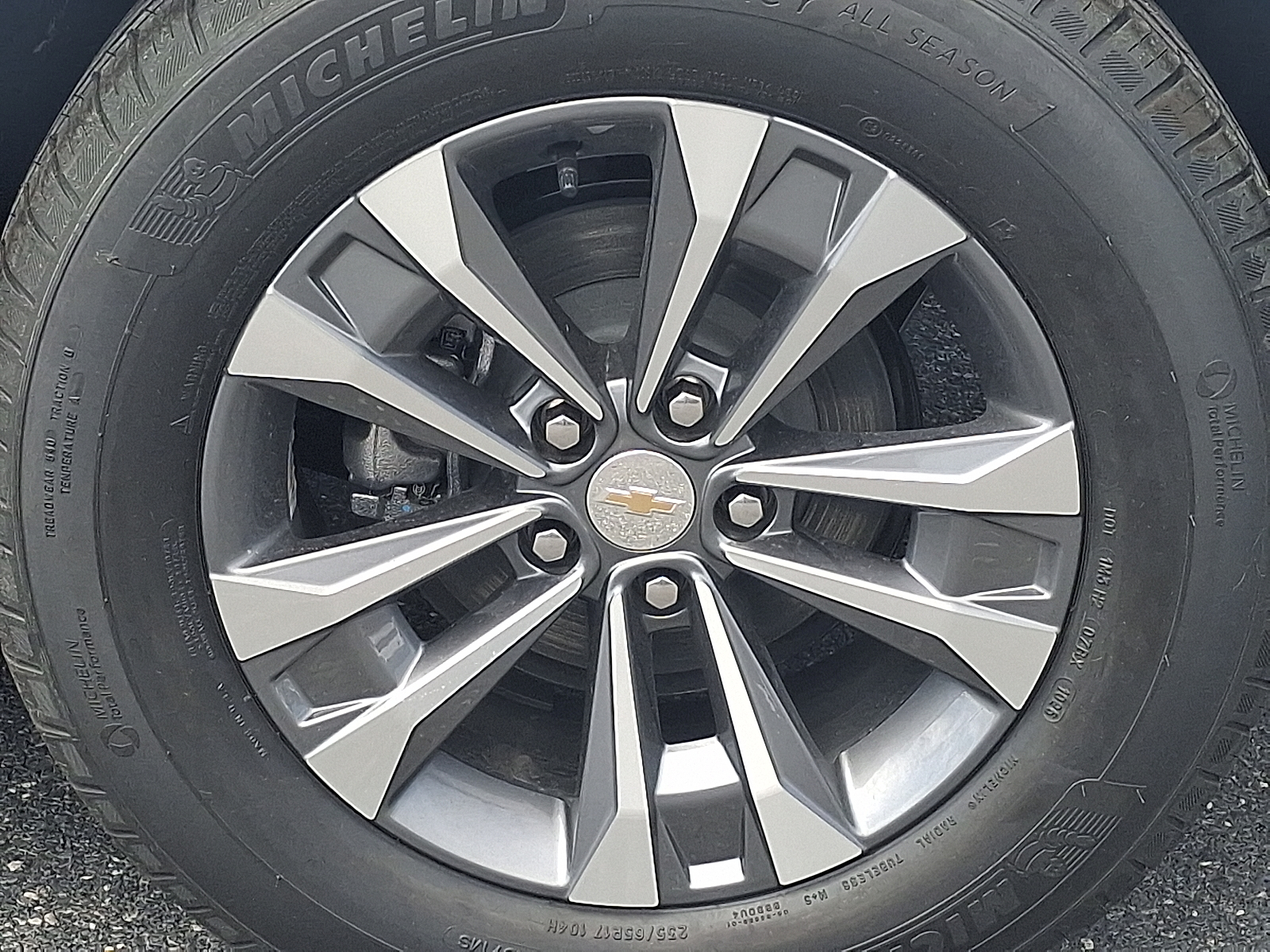 2026 Chevrolet Equinox AWD LT - Summit White - GAZ exterior view 8