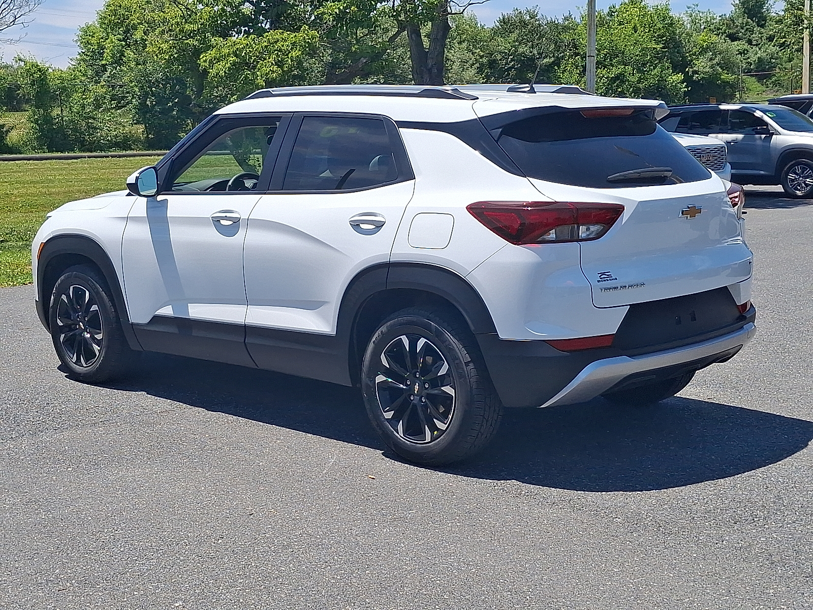 2023 Chevrolet Trailblazer FWD LT - Summit White - GAZ exterior view 6