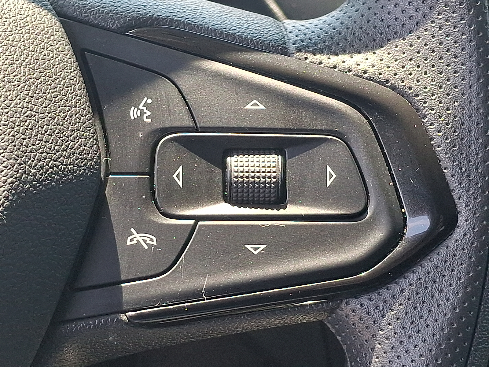 2023 Chevrolet Trailblazer FWD LT - Summit White - GAZ exterior view 19