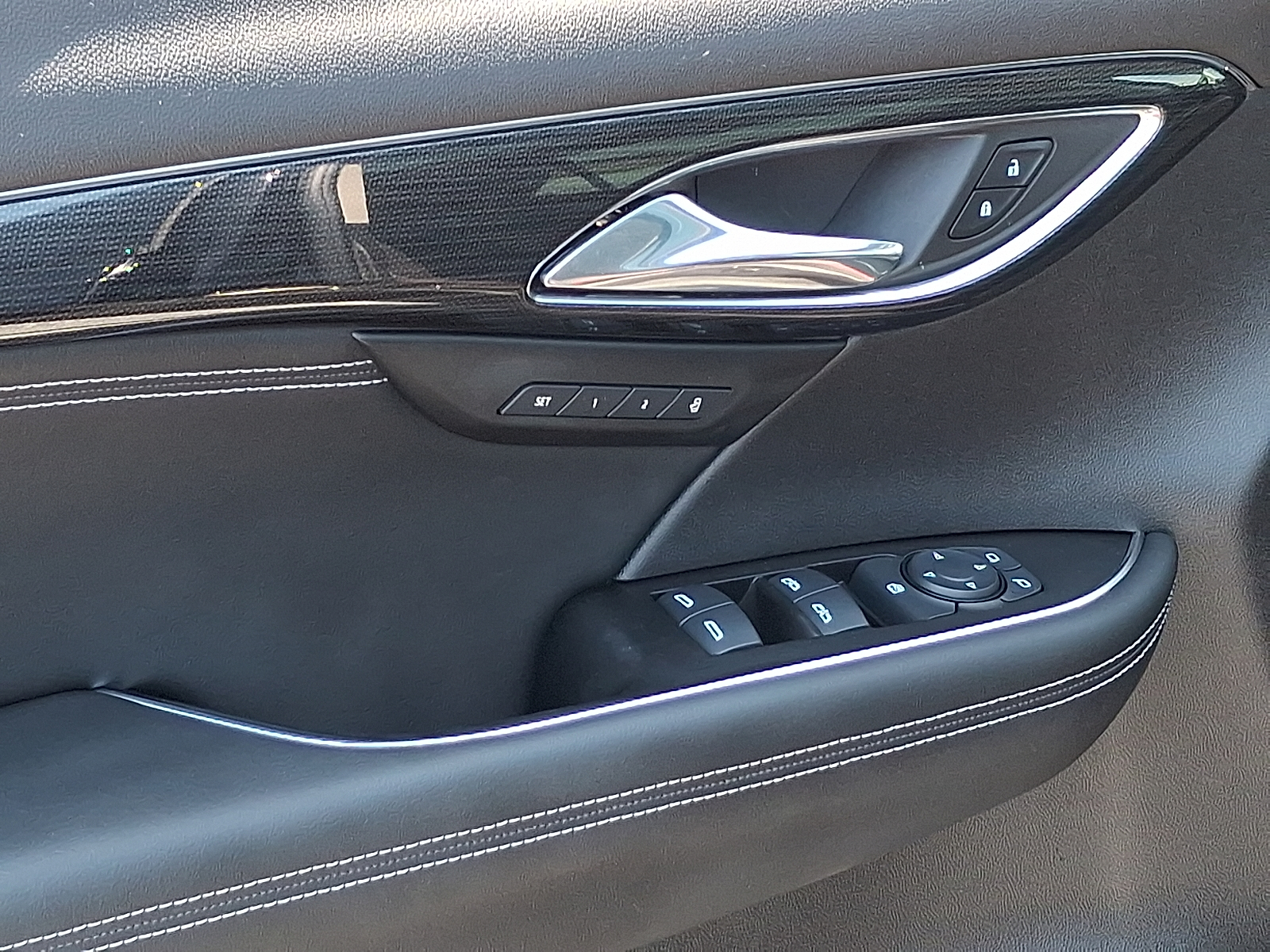 2023 Buick Envision Essence AWD - Ebony Twilight Metallic - GB8 exterior view 16