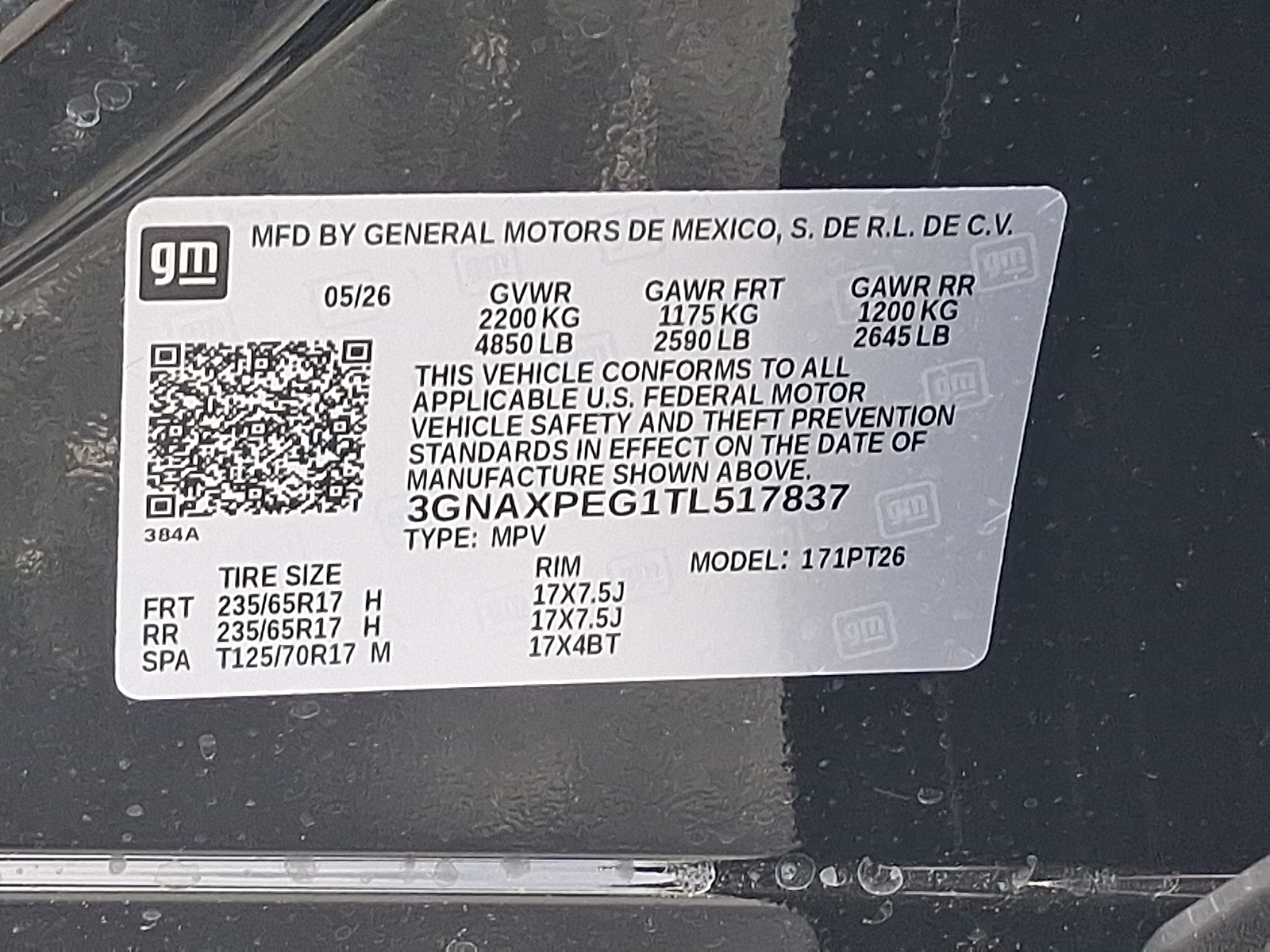 2026 Chevrolet Equinox AWD LT - Mosaic Black Metallic - GB8 exterior view 18