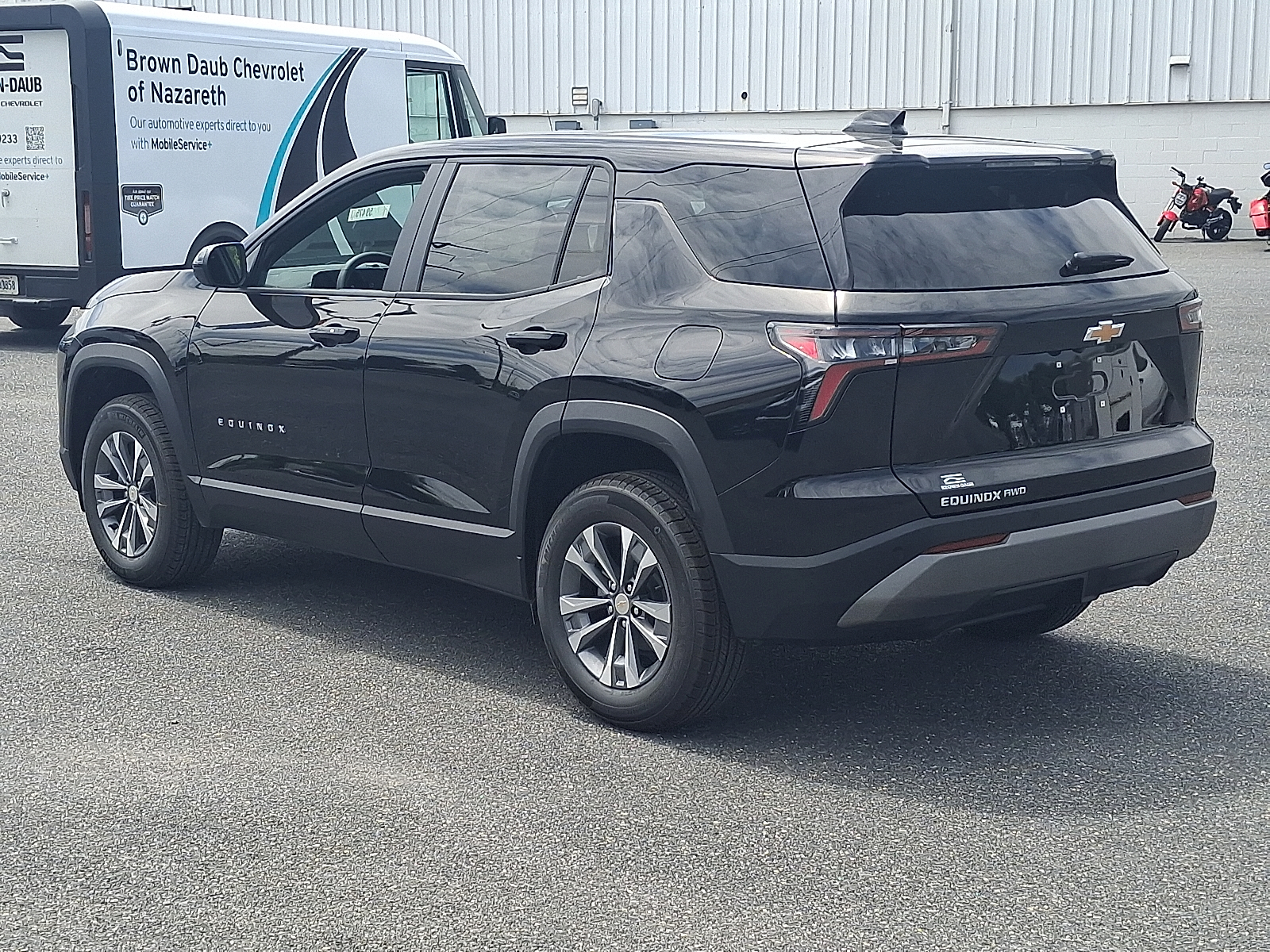 2026 Chevrolet Equinox AWD LT - Mosaic Black Metallic - GB8 exterior view 7