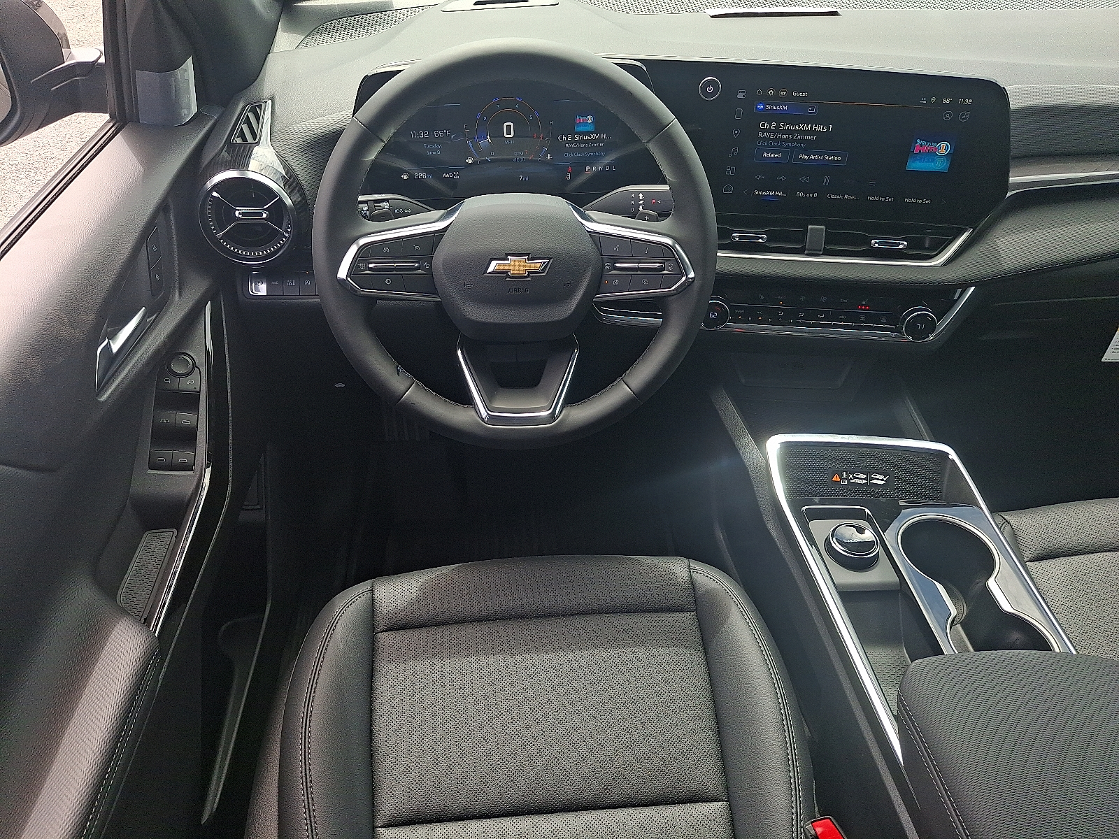 2026 Chevrolet Equinox AWD LT - Mosaic Black Metallic - GB8 exterior view 10