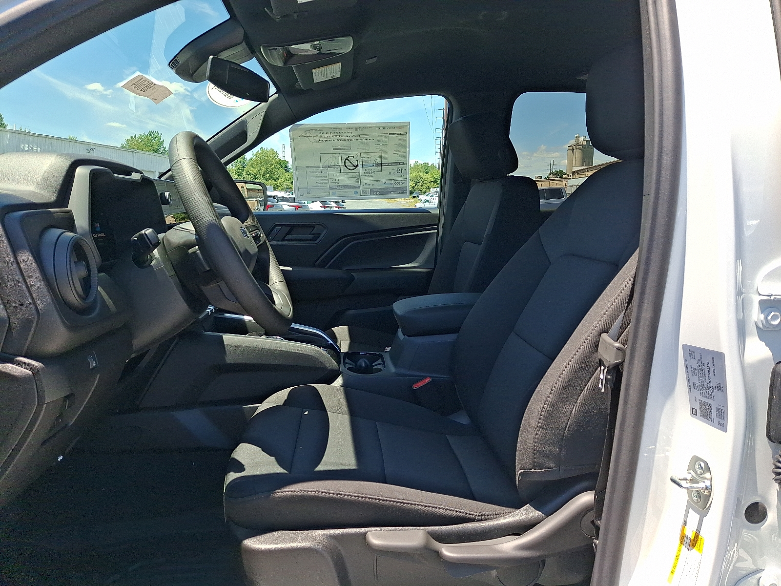 2026 Chevrolet Colorado Trail Boss, 4WD - Summit White - GAZ exterior view 9