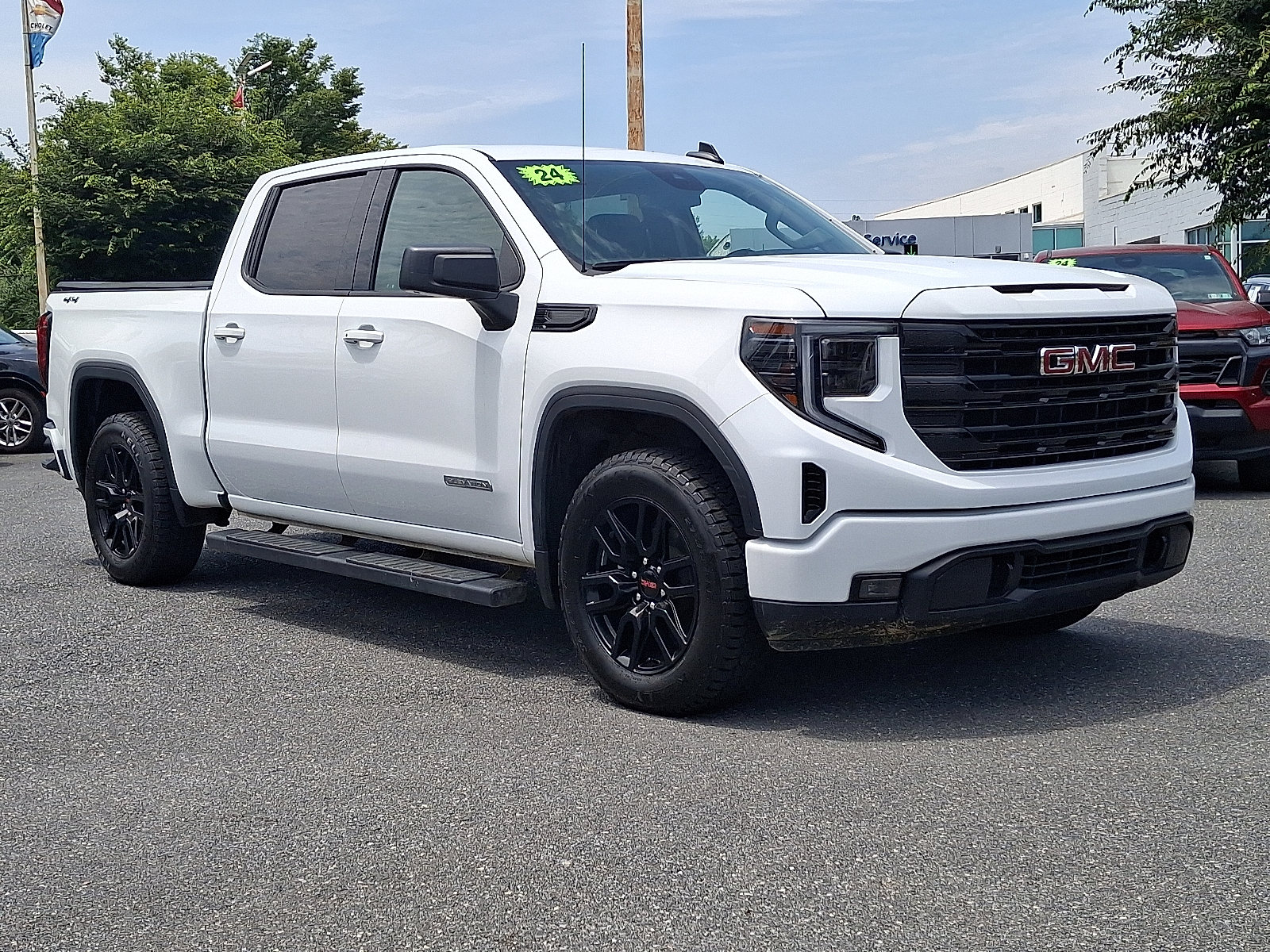 2024 GMC Sierra 1500 4WD Crew Cab Short Box Elevation with 3SB - Summit White - GAZ exterior view 6