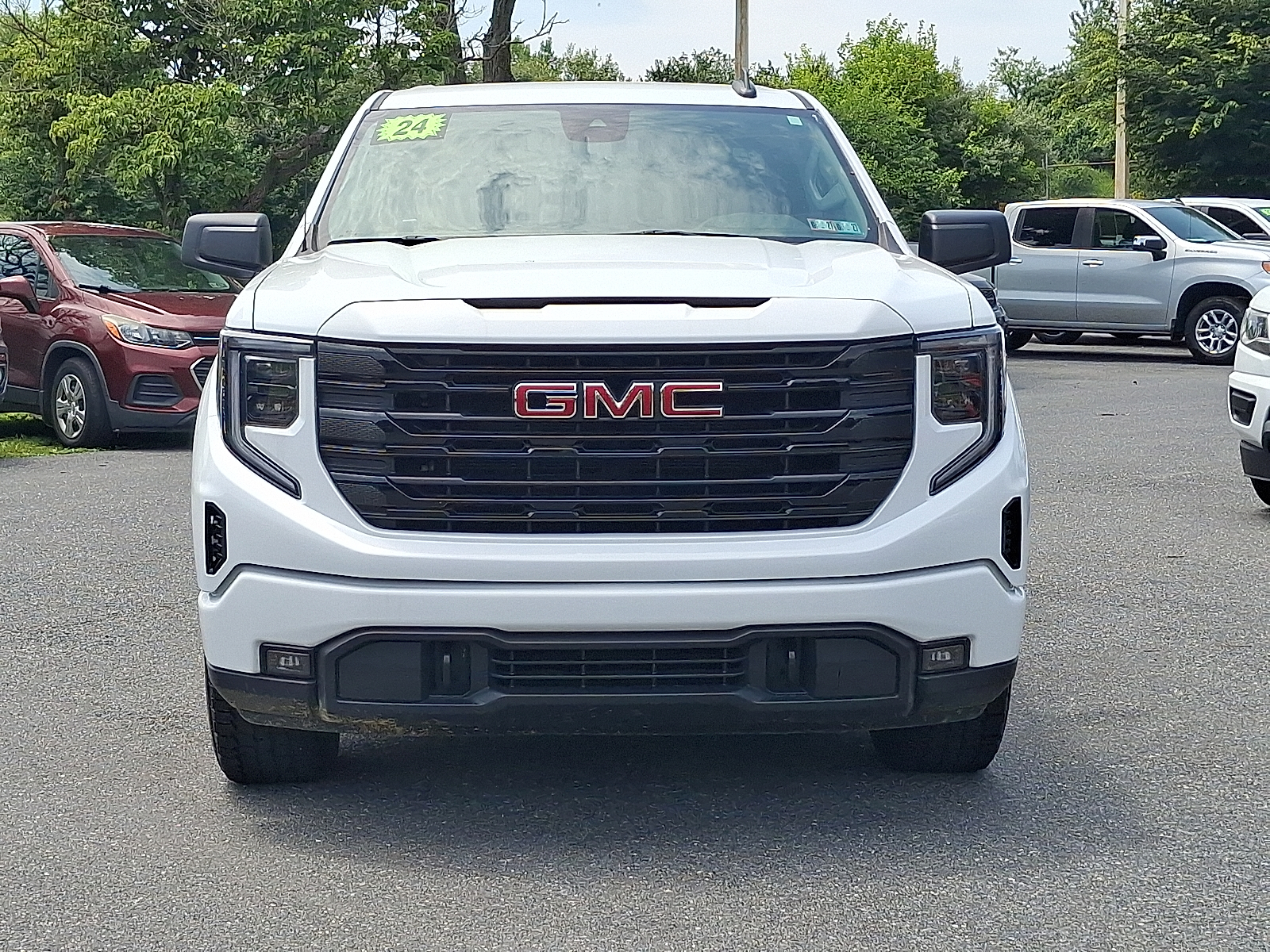 2024 GMC Sierra 1500 4WD Crew Cab Short Box Elevation with 3SB - Summit White - GAZ exterior view 5