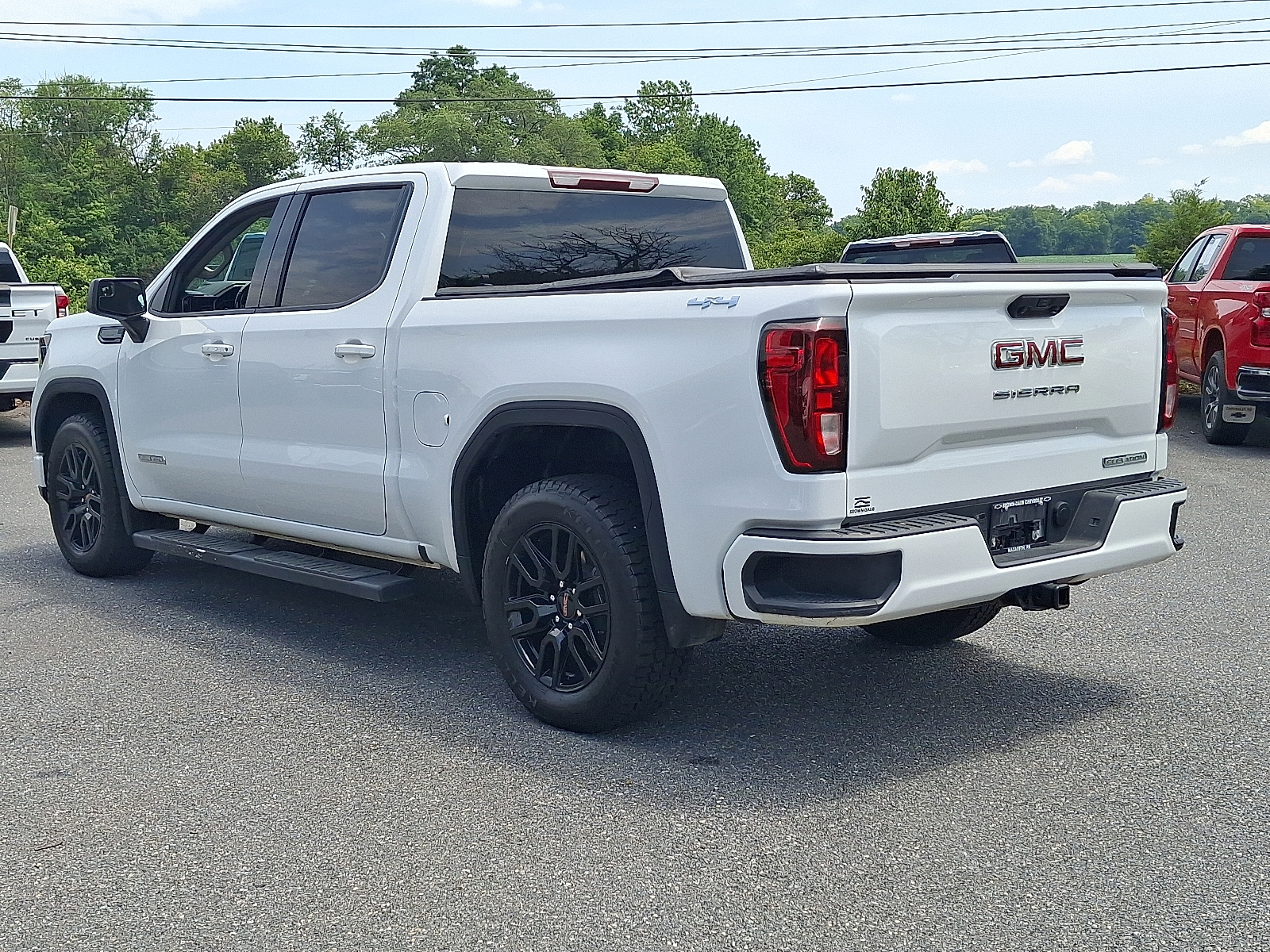 2024 GMC Sierra 1500 4WD Crew Cab Short Box Elevation with 3SB - Summit White - GAZ exterior view 7