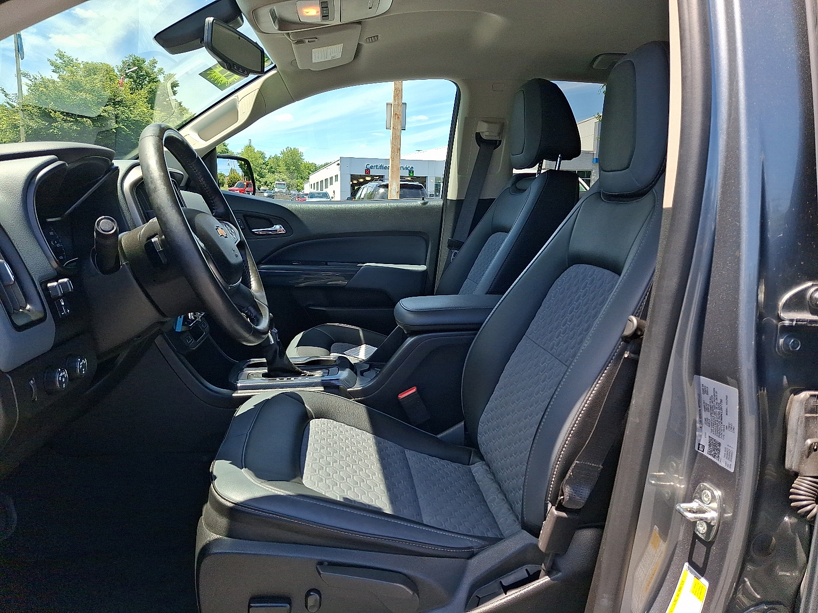 2022 Chevrolet Colorado 4WD Crew Cab Long Box Z71 - Satin Steel Metallic - G9K exterior view 17