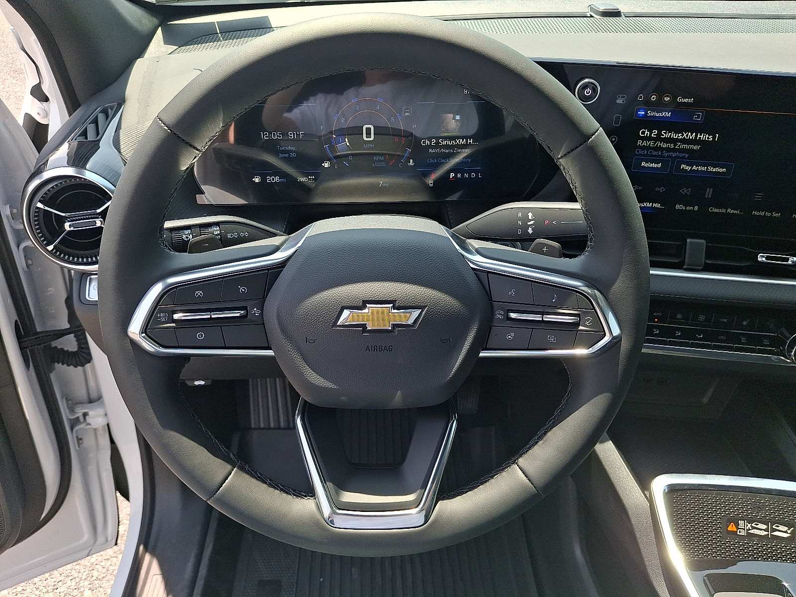 2026 Chevrolet Equinox AWD LT - Summit White - GAZ exterior view 13