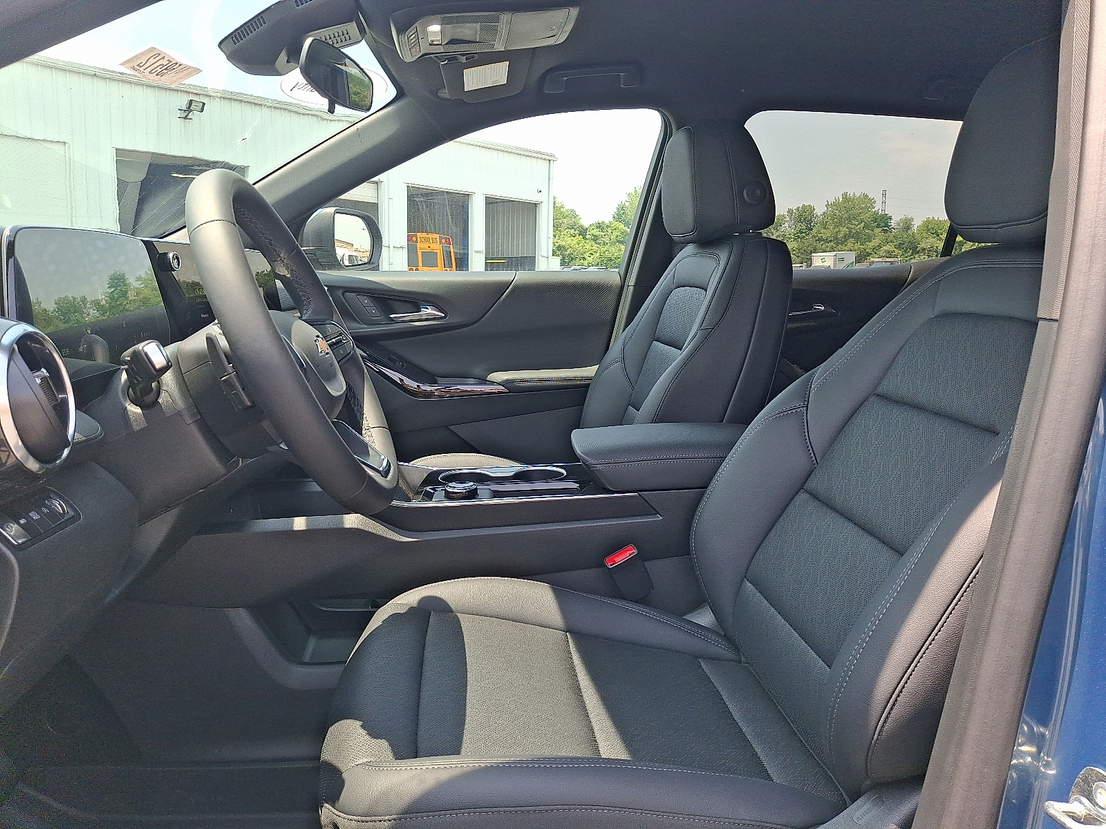 2026 Chevrolet Equinox AWD LT - Lakeshore Blue Metallic - GXP exterior view 12