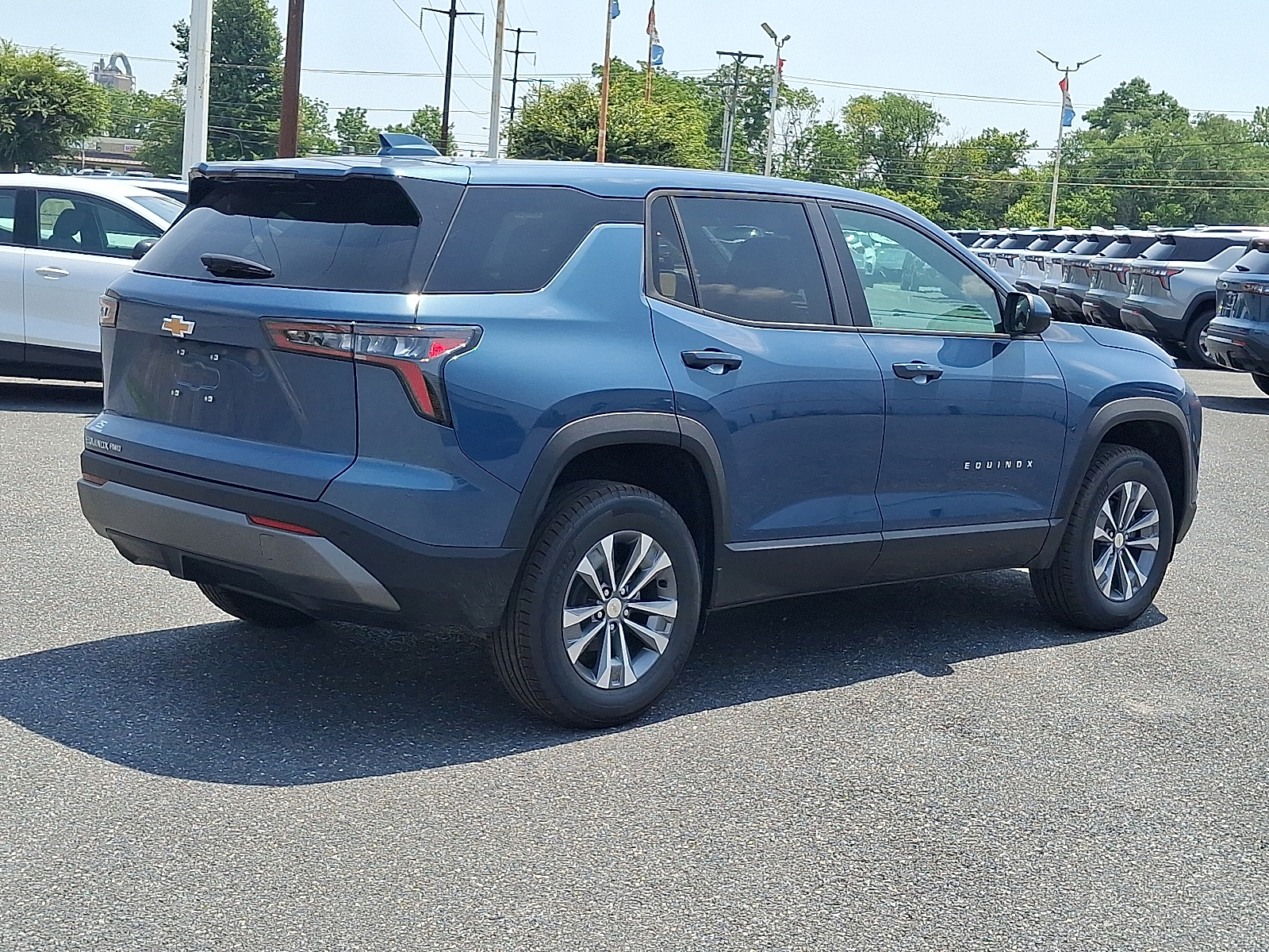 2026 Chevrolet Equinox AWD LT - Lakeshore Blue Metallic - GXP exterior view 6