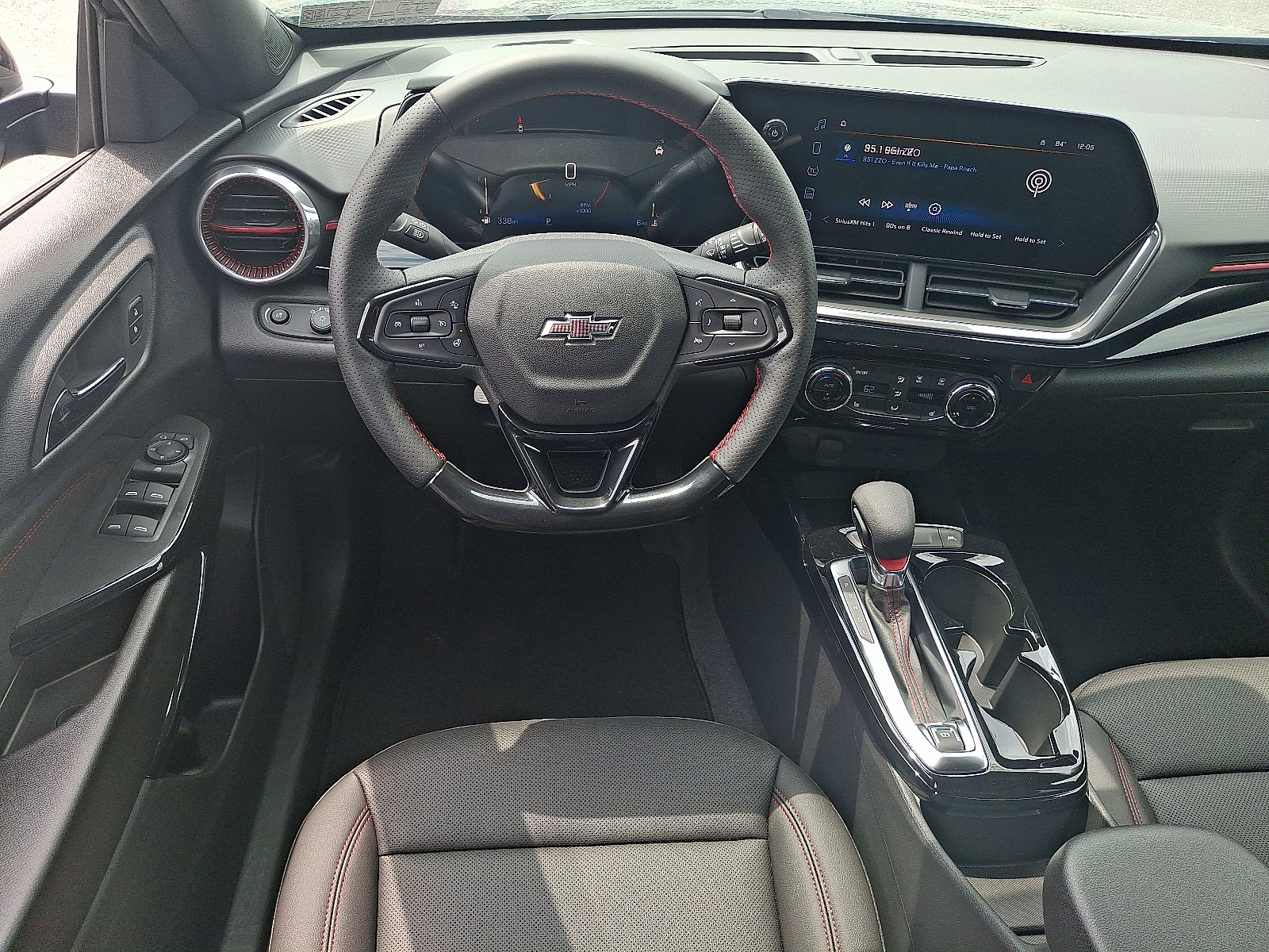2026 Chevrolet Trax FWD 2RS - Mosaic Black Metallic - GB0 exterior view 10