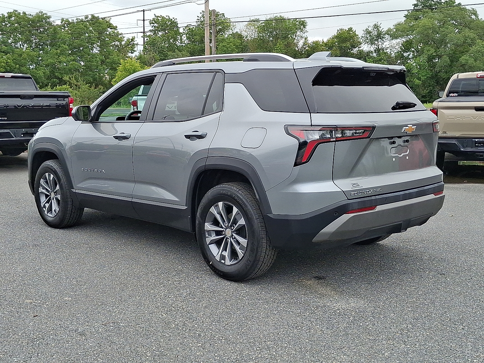 2025 Chevrolet Equinox AWD LT - Sterling Gray Metallic - GXD exterior view 7