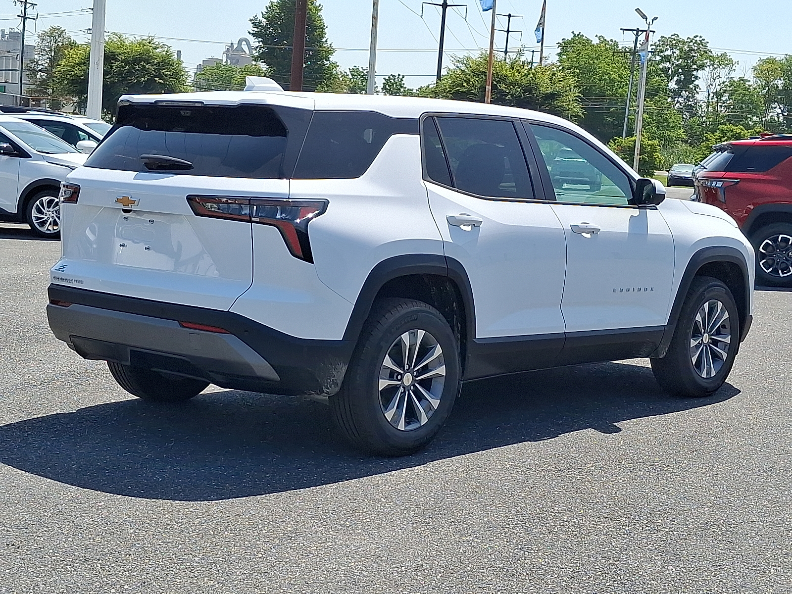 2026 Chevrolet Equinox AWD LT - Summit White - GAZ exterior view 6