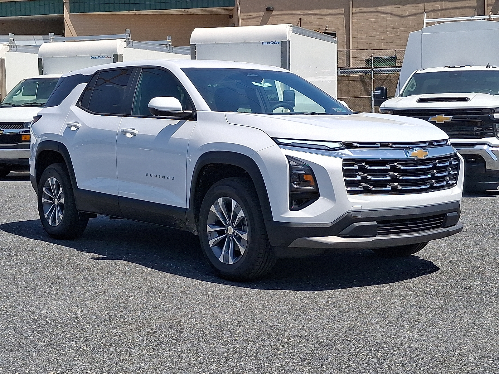 2026 Chevrolet Equinox AWD LT - Summit White - GAZ exterior view 5