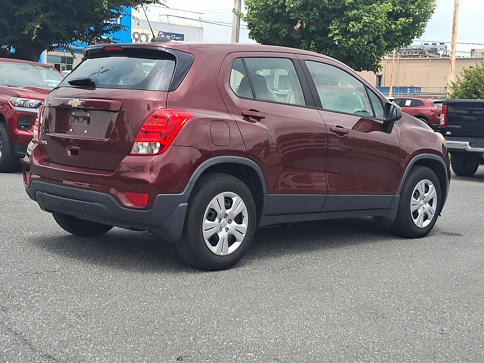 2017 Chevrolet Trax LS - Crimson Metallic - G7T exterior view 6