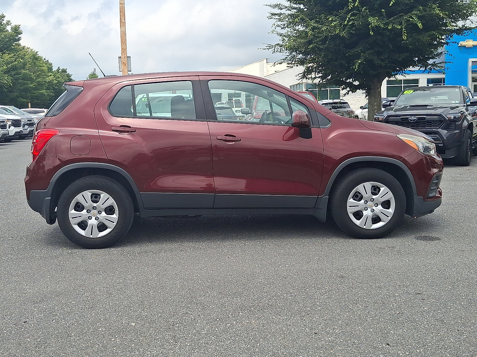 2017 Chevrolet Trax LS - Crimson Metallic - G7T exterior view 7