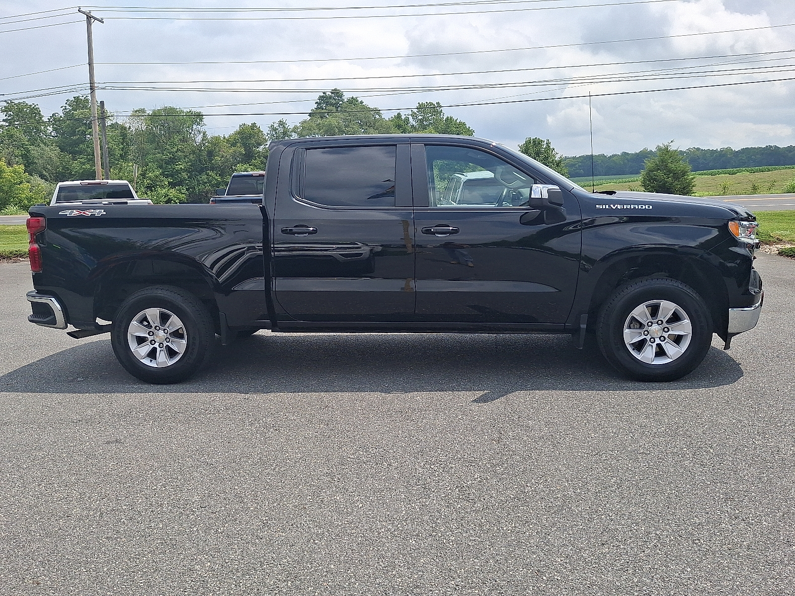 2026 Chevrolet Silverado 1500 4WD Crew Cab Standard Bed LT - Black - GBA exterior view 10